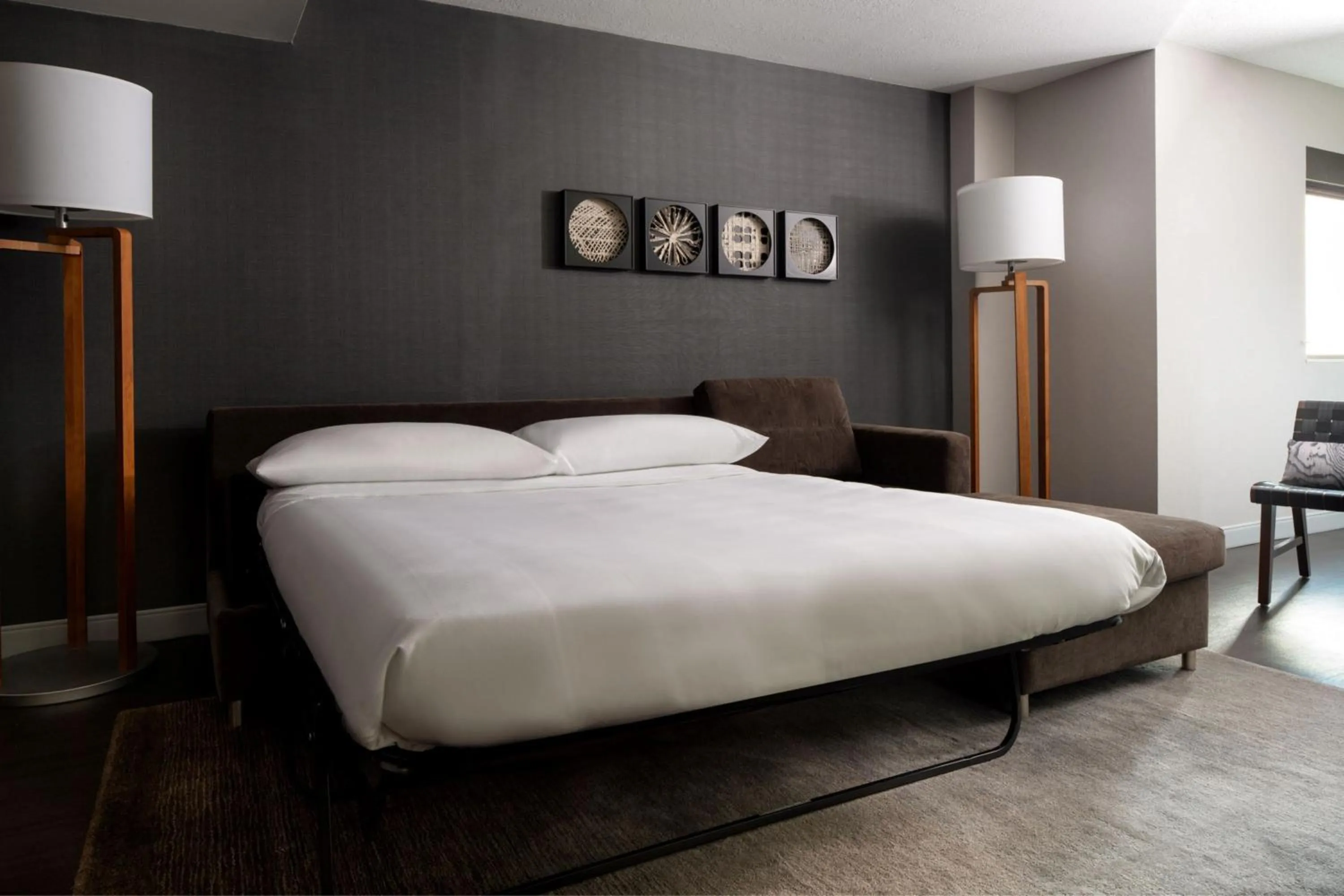 Photo of the whole room, Bed in Walnut Creek Marriott