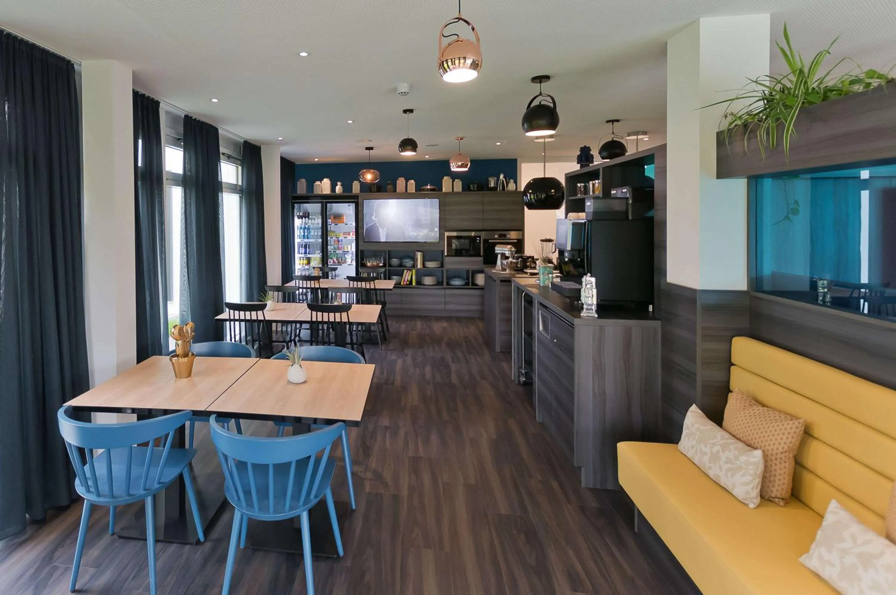 Lounge or bar in elaya hotel stuttgart boeblingen