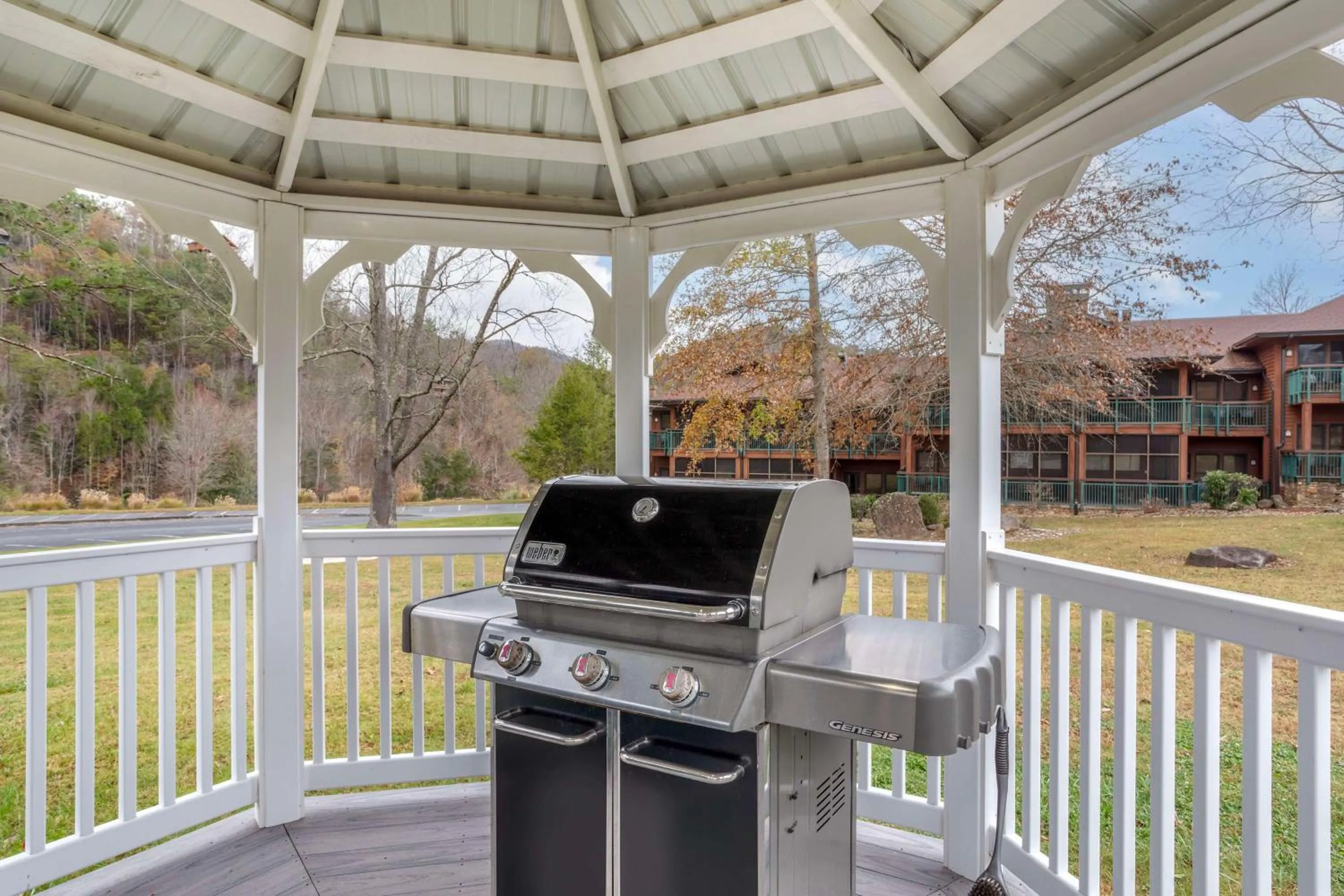 Patio in Hilton Vacation Club Bent Creek Golf Village Gatlinburg