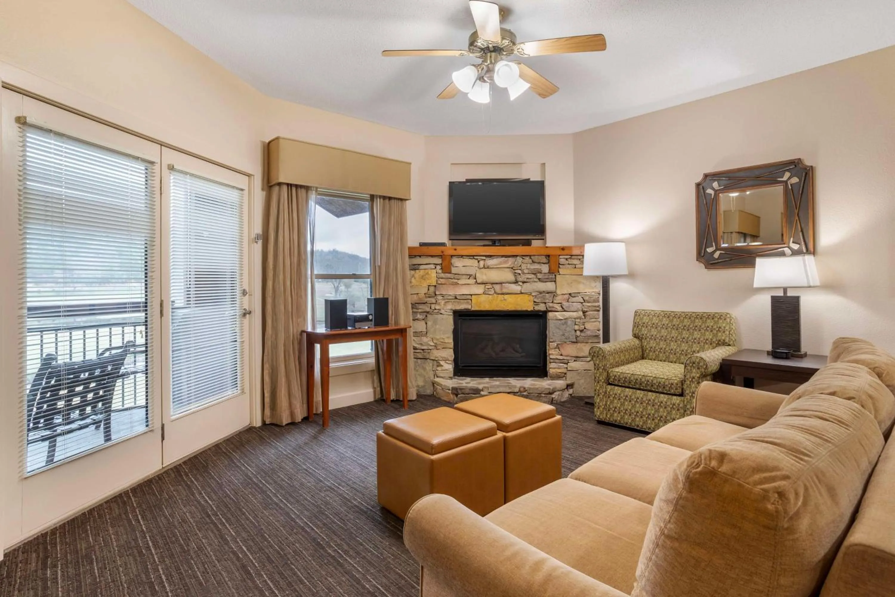 Living room in Hilton Vacation Club Bent Creek Golf Village Gatlinburg