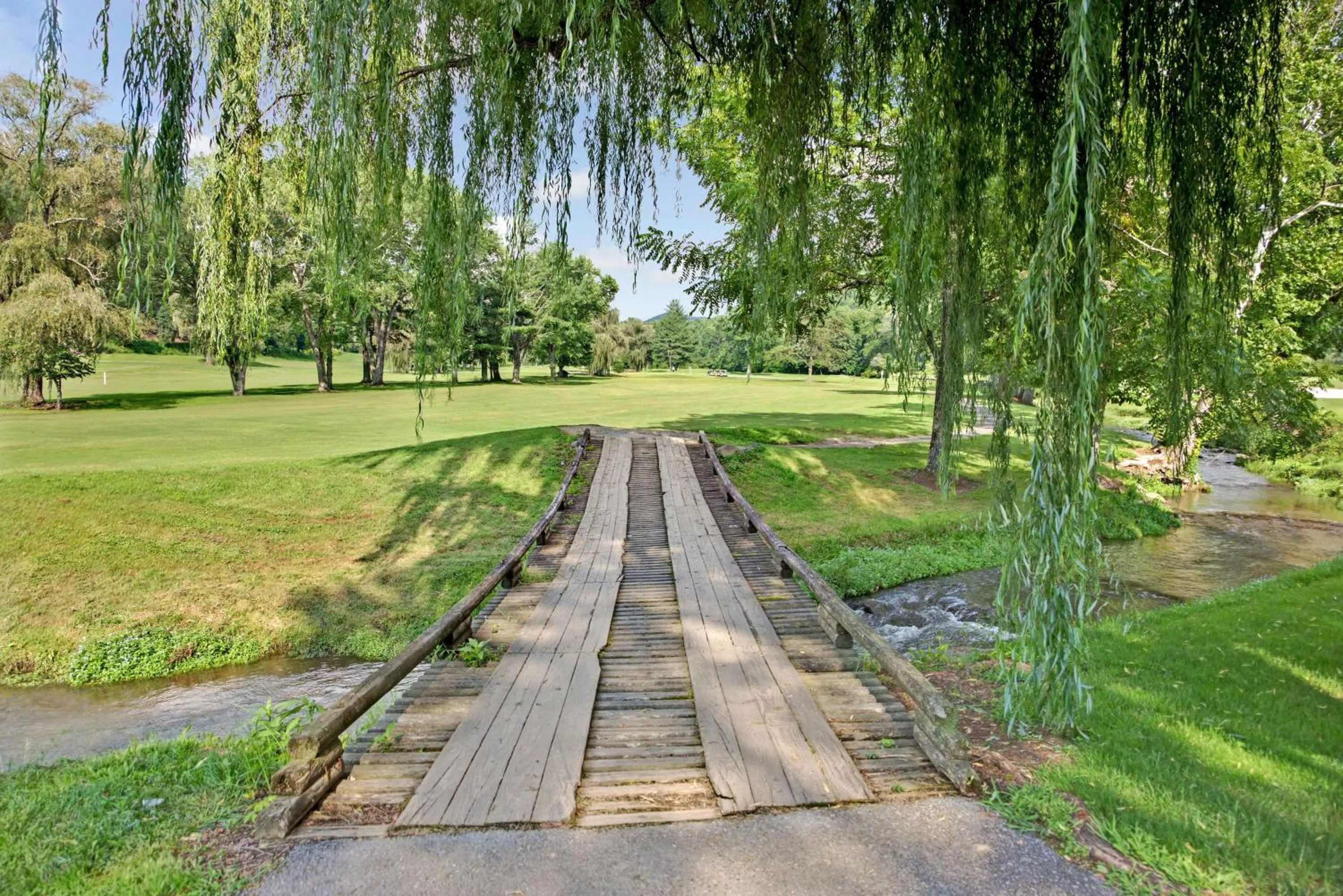 Golfcourse in Hilton Vacation Club Bent Creek Golf Village Gatlinburg