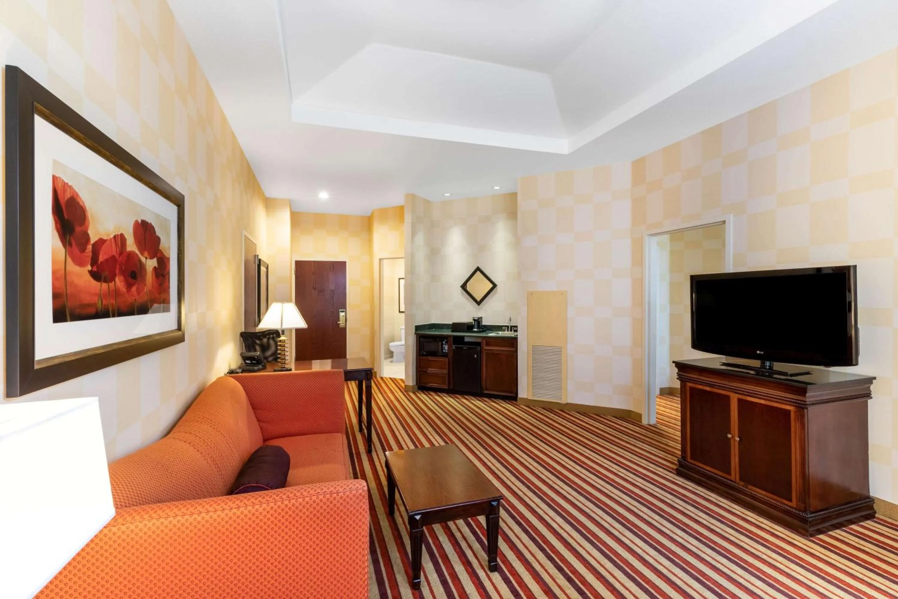 Photo of the whole room in Wyndham Grand Oklahoma City Downtown