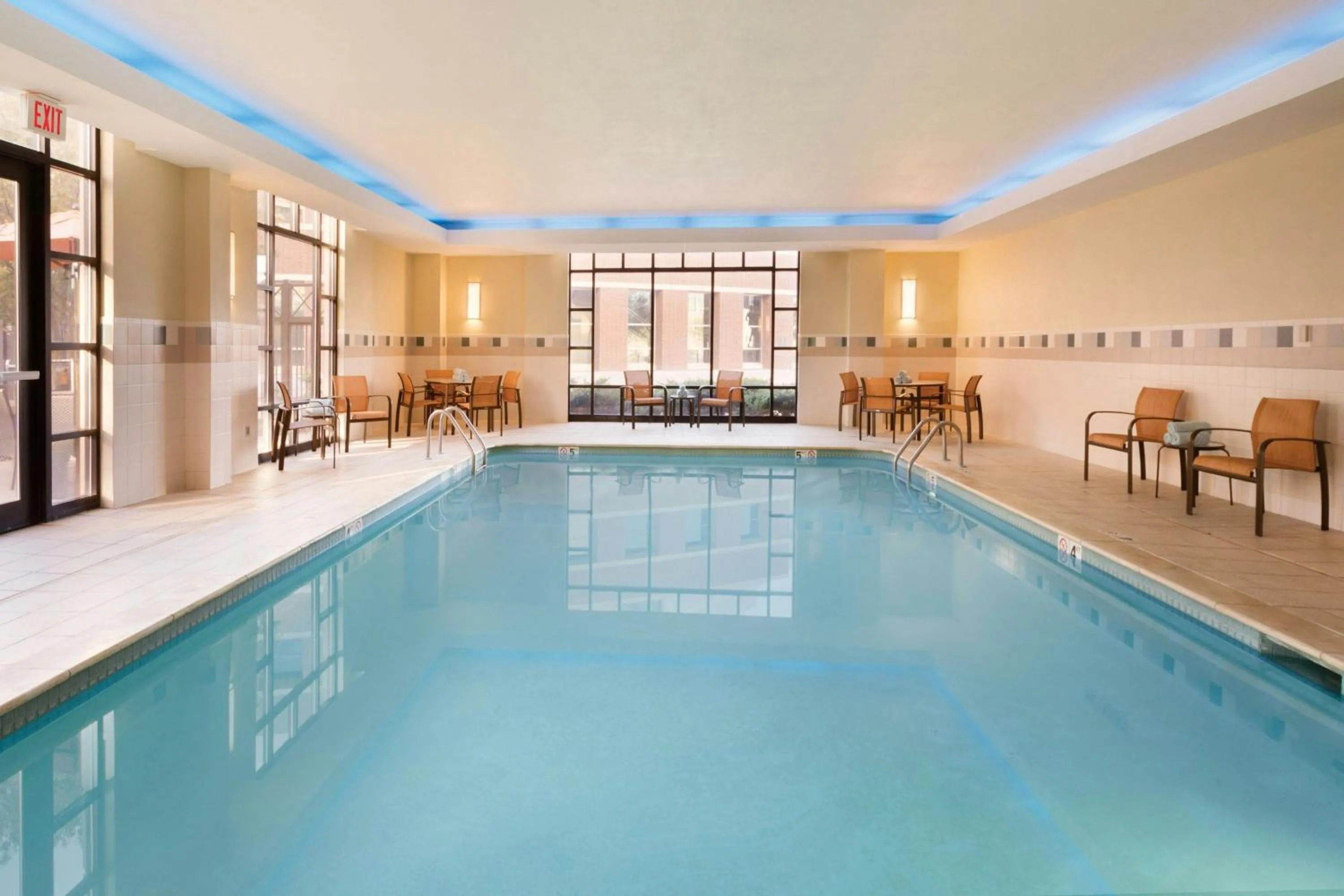 Swimming pool in Courtyard by Marriott Oklahoma City Downtown