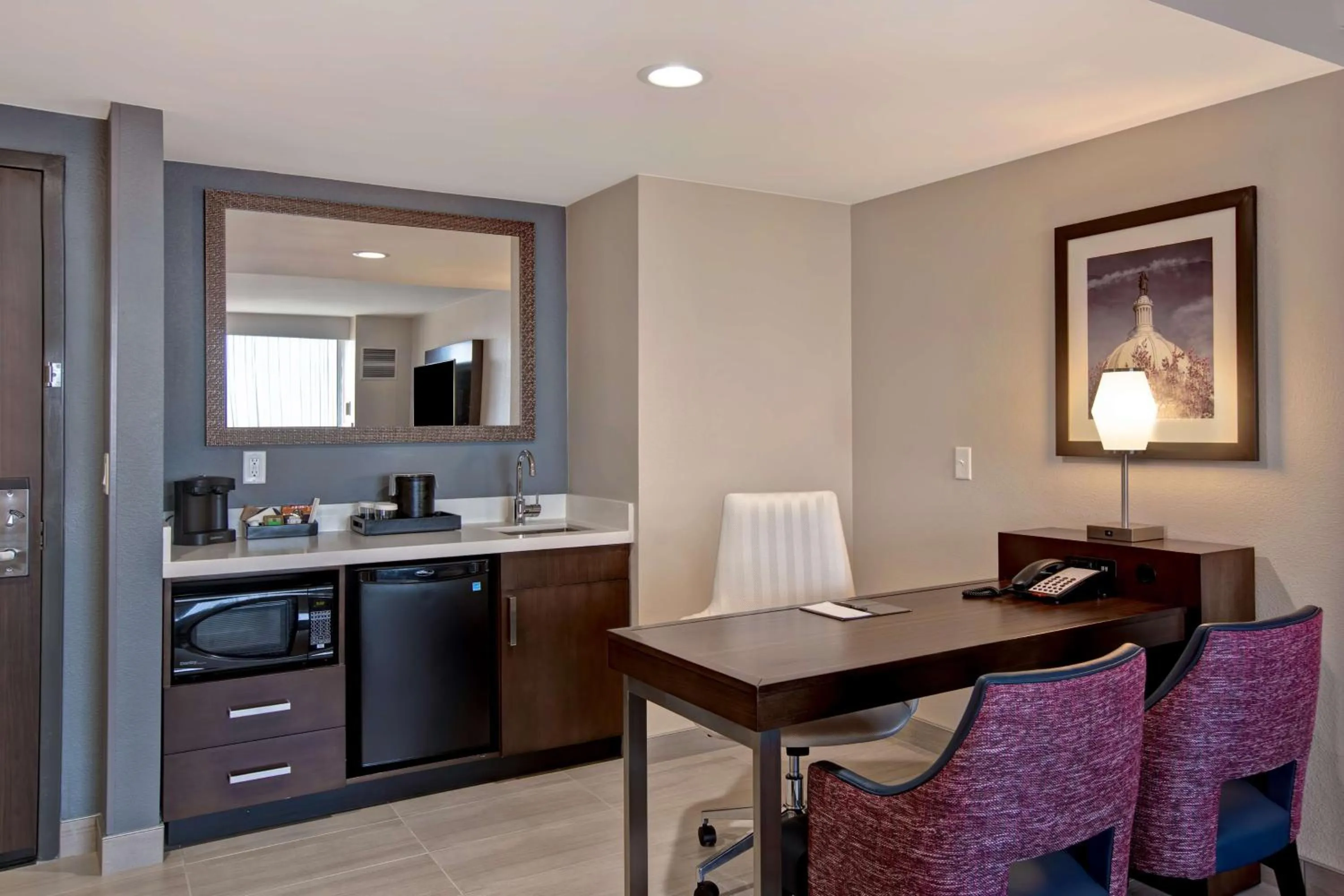 Bedroom in Embassy Suites By Hilton Oklahoma City Northwest