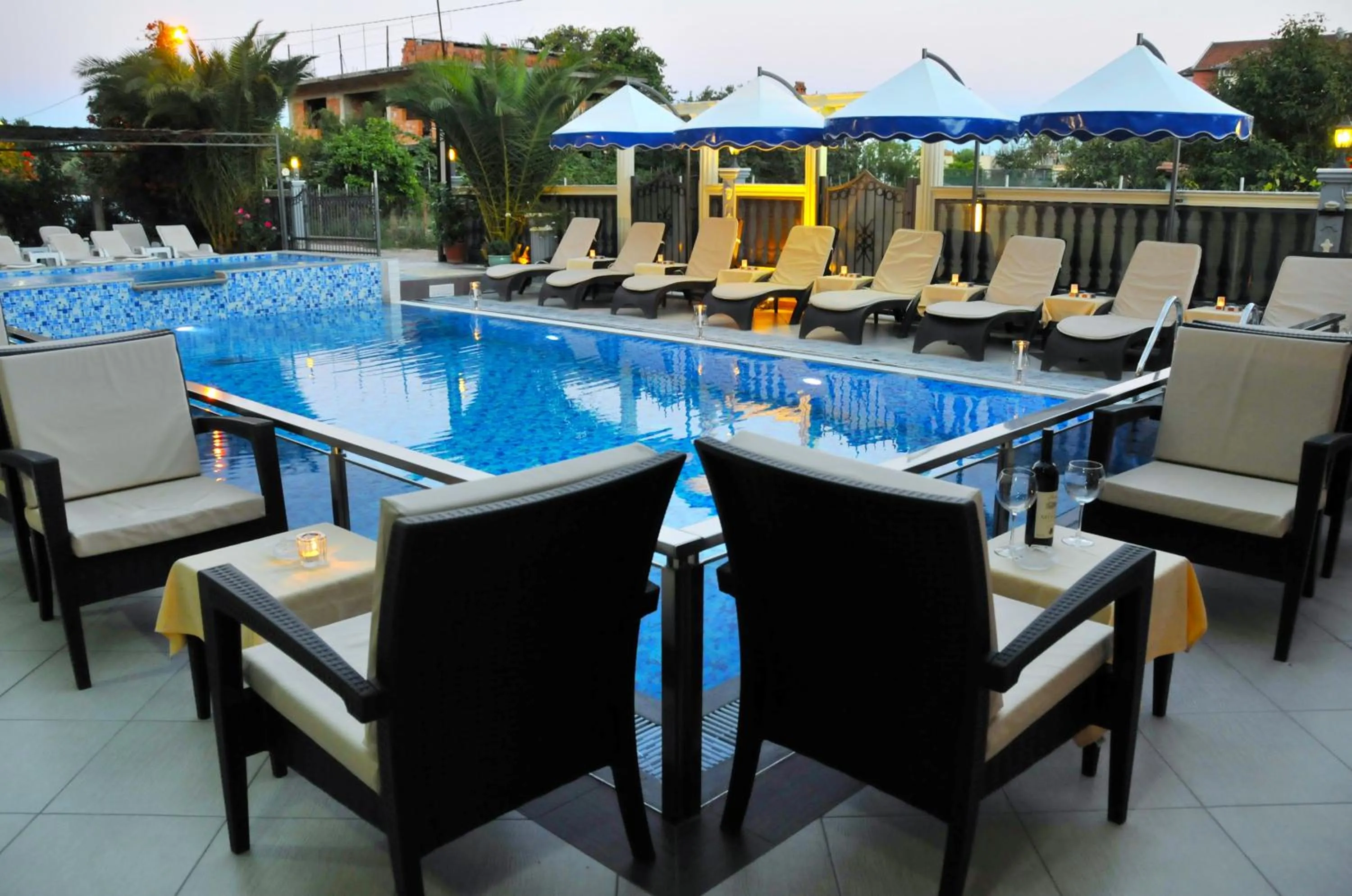 Pool view in Aparthotel Villa Primafila