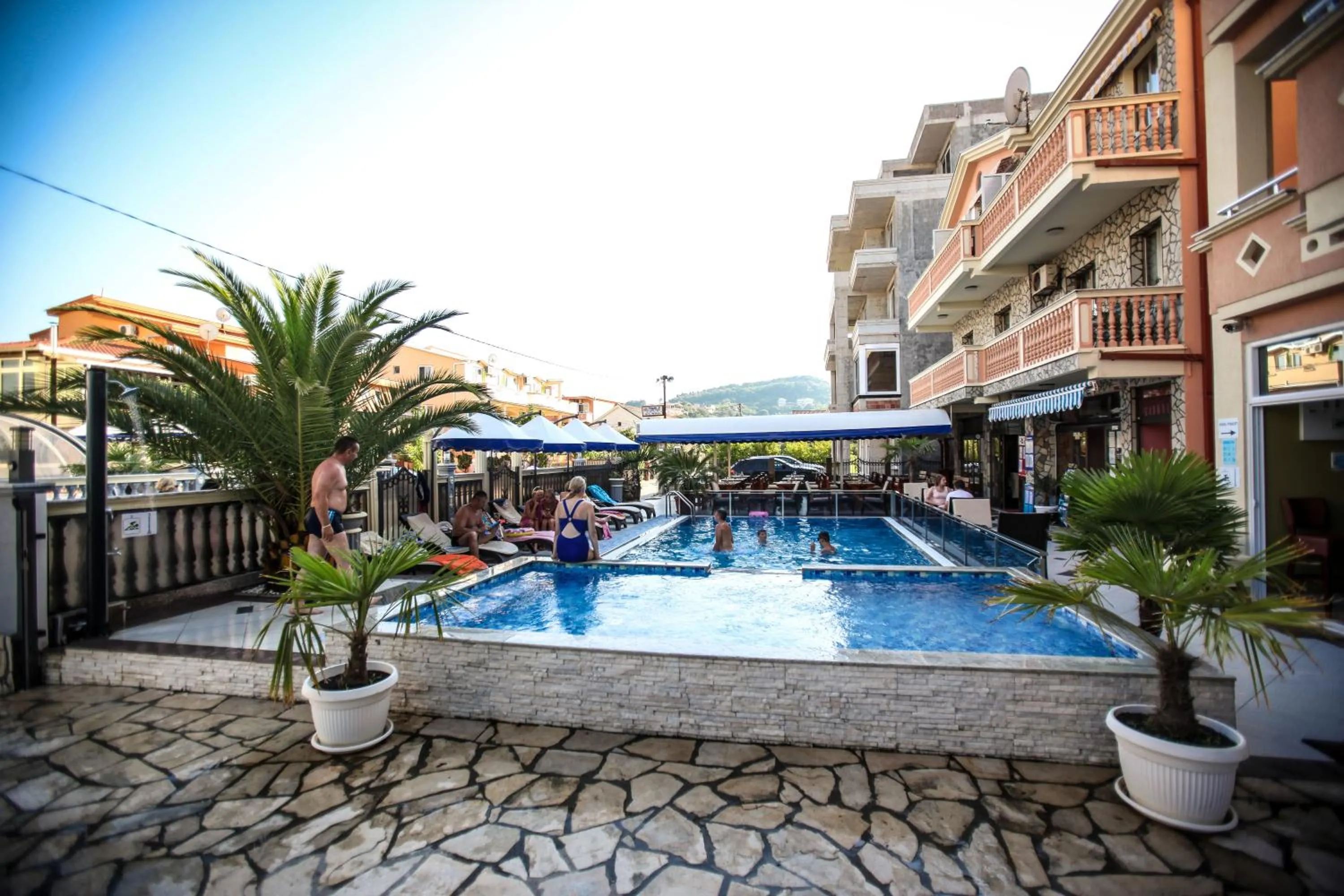 Pool view in Aparthotel Villa Primafila