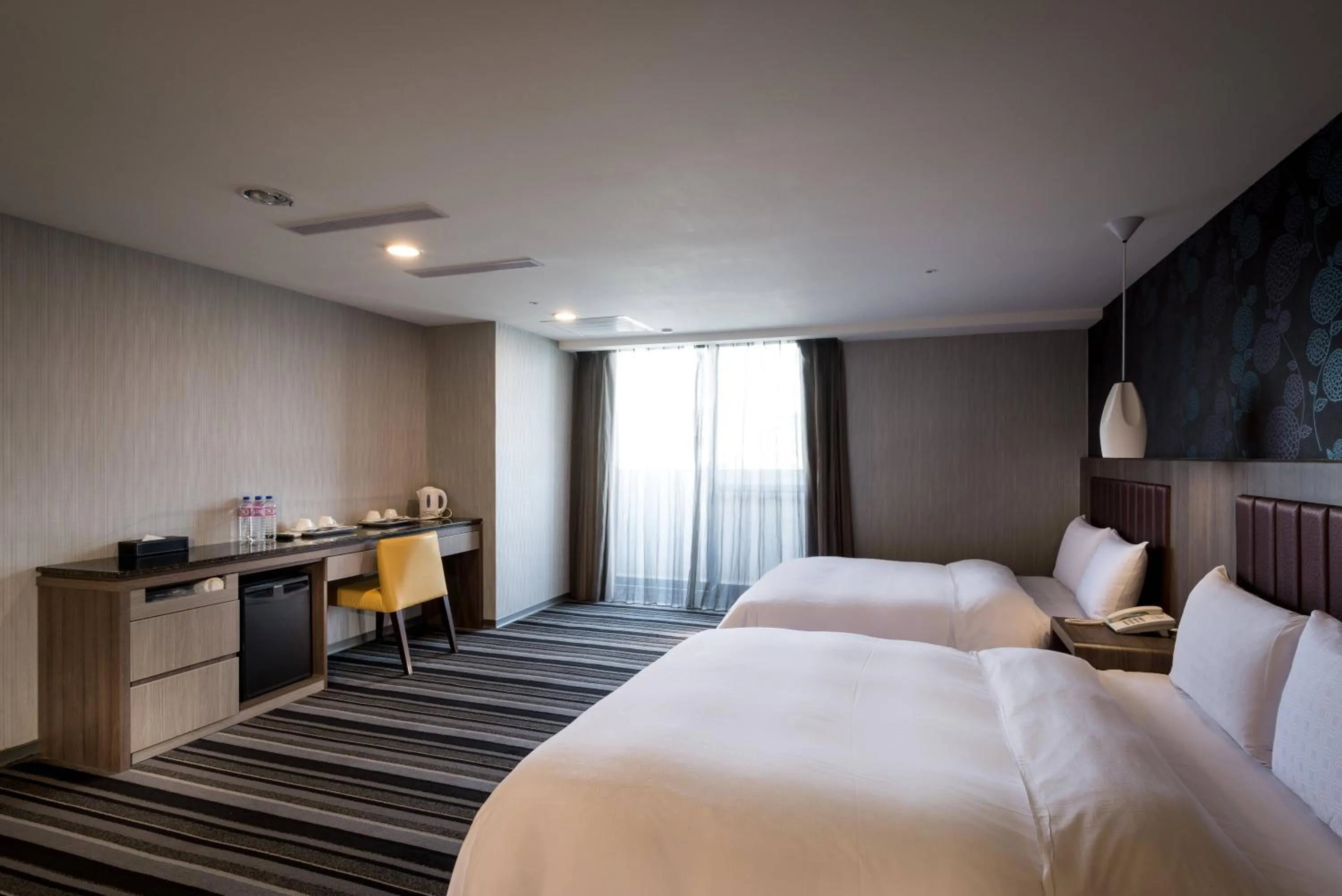 Photo of the whole room, Bed in JUNG-ZAW BUSSINESS HOTEL