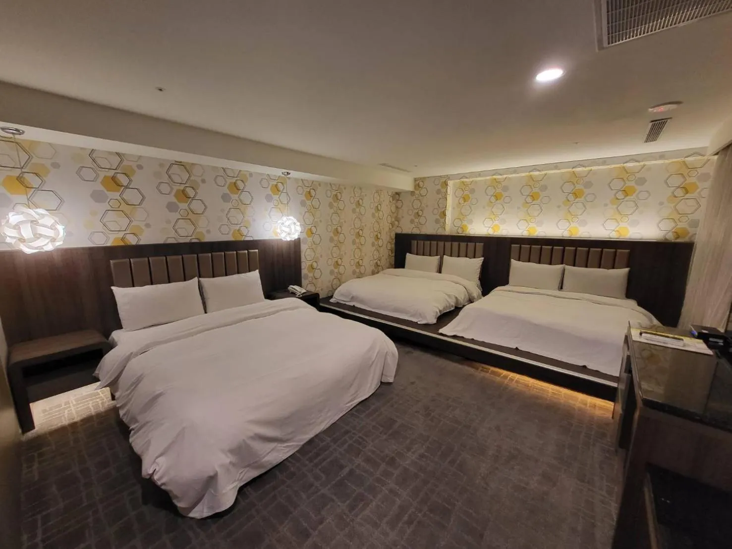 Bedroom, Bed in JUNG-ZAW BUSSINESS HOTEL