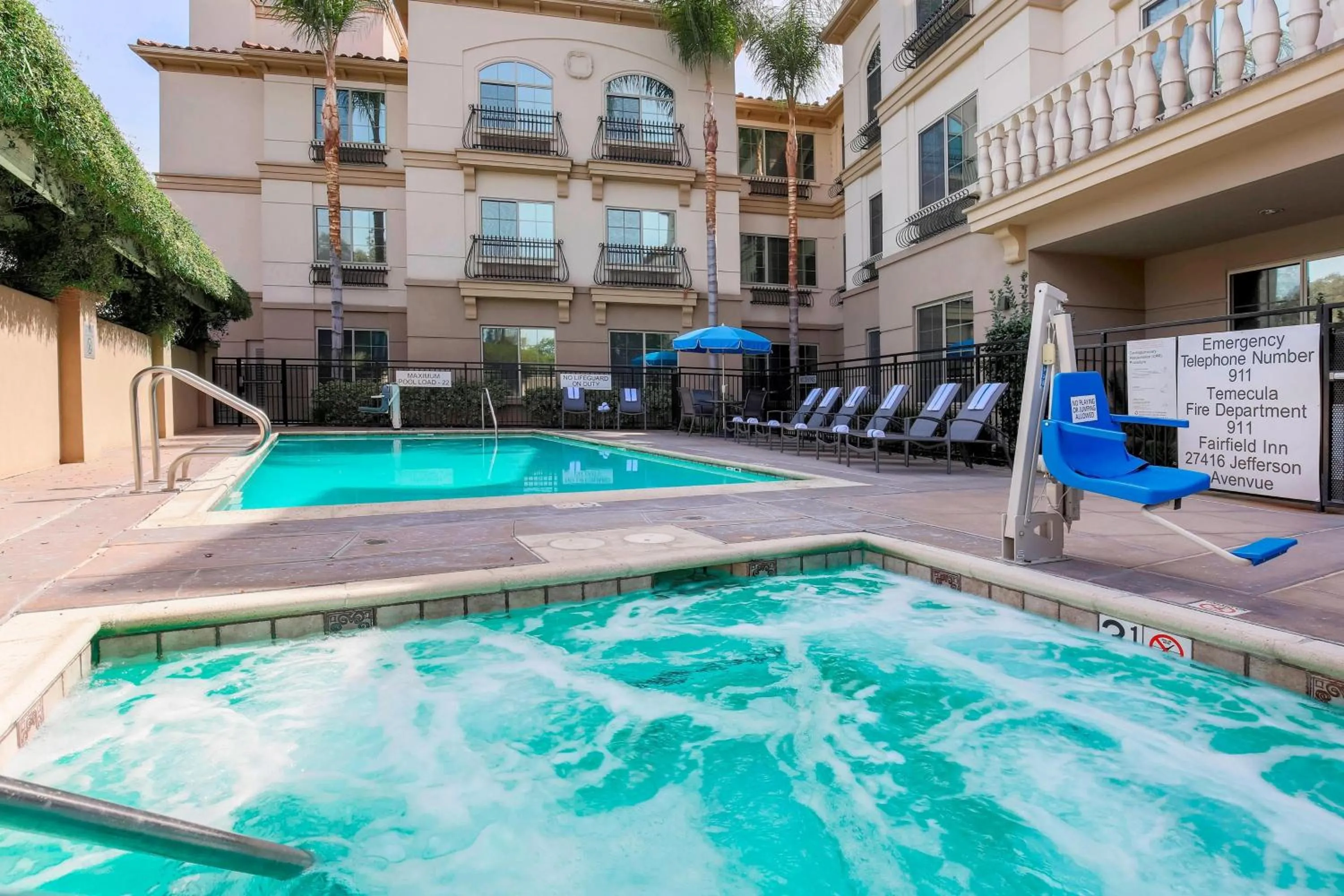 Swimming pool in Fairfield Inn & Suites Temecula