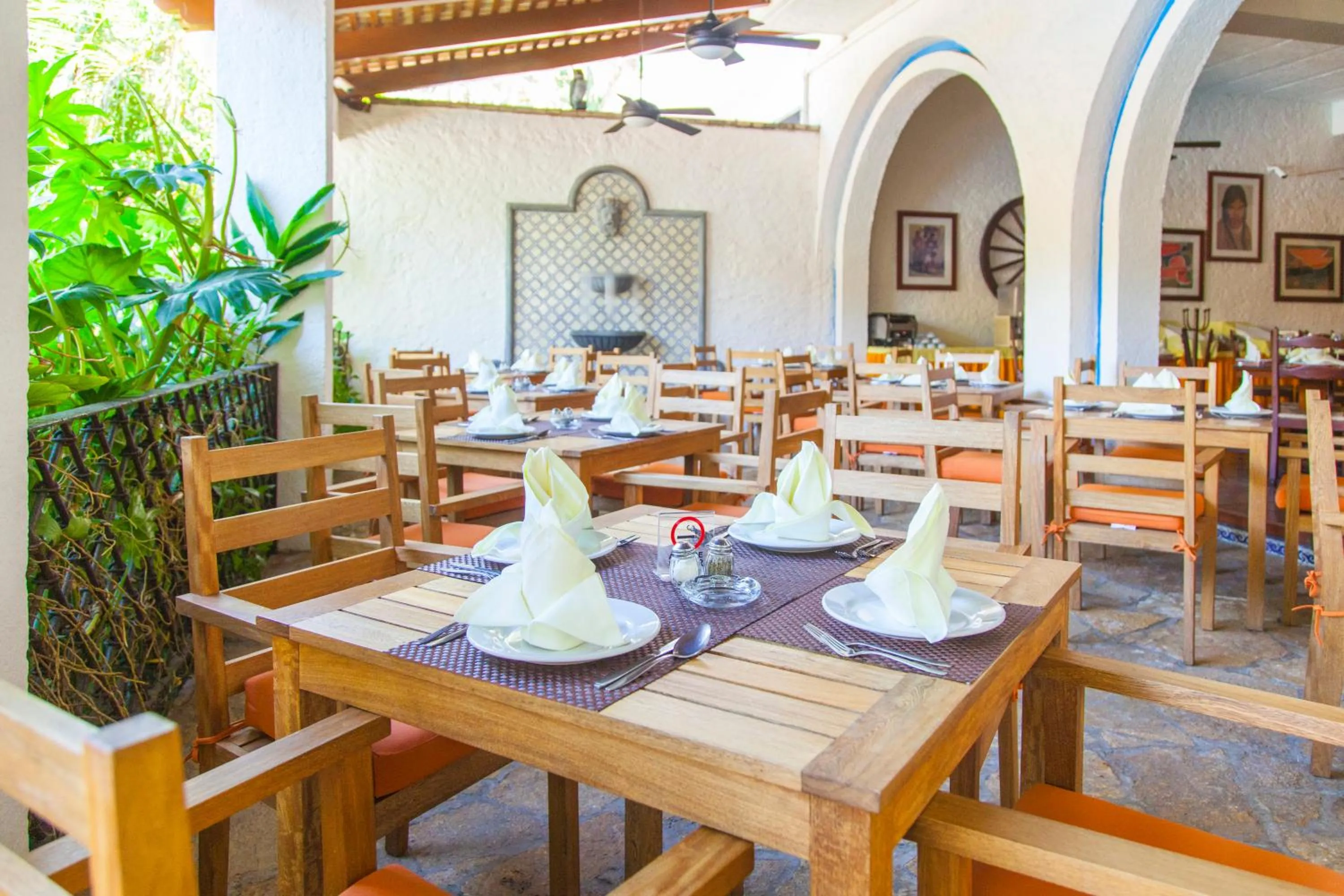 Restaurant/places to eat in Villa Blanca Huatulco