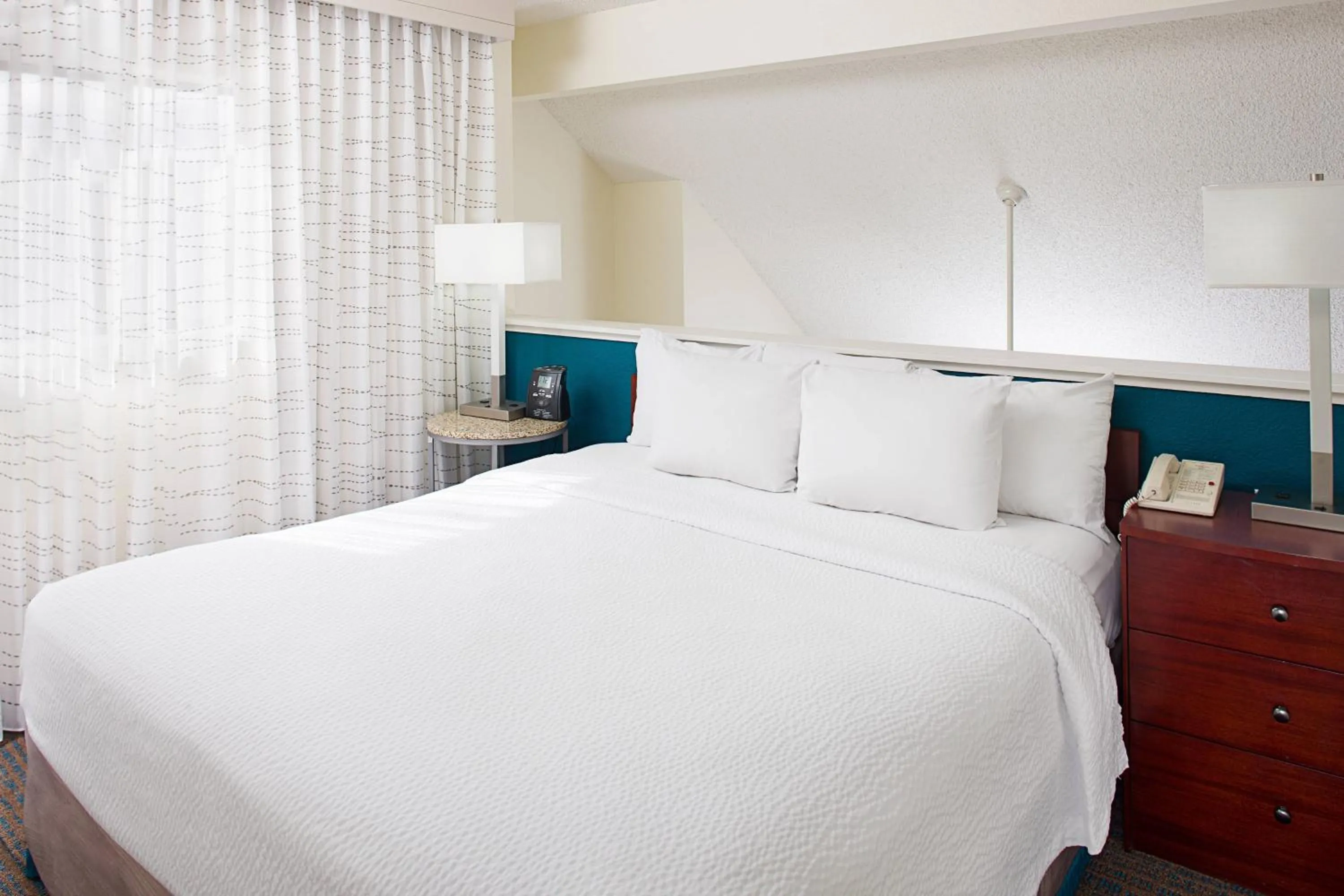 Bedroom, Bed in Residence Inn Ontario Airport