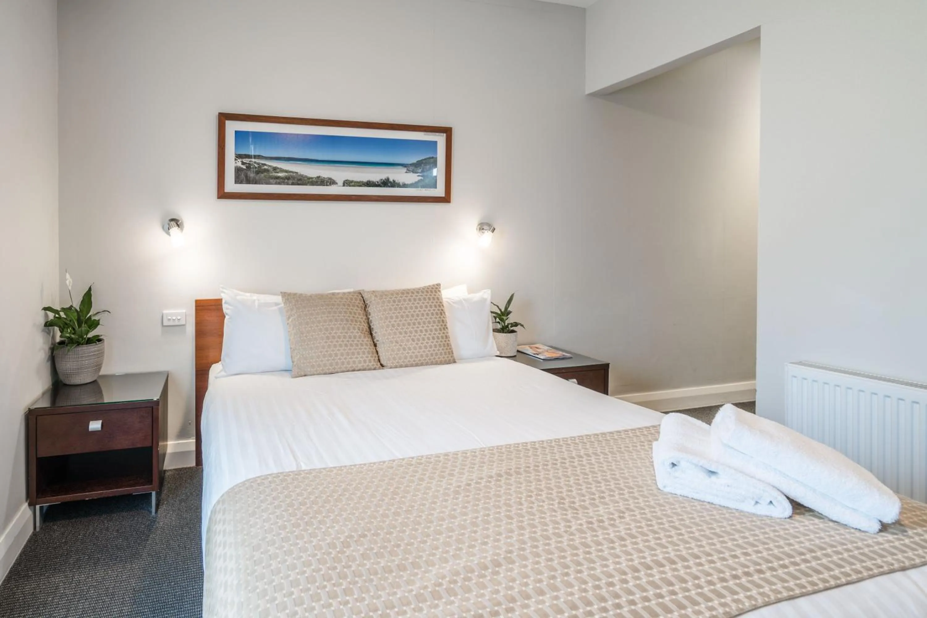 Bed in Huskisson Hotel