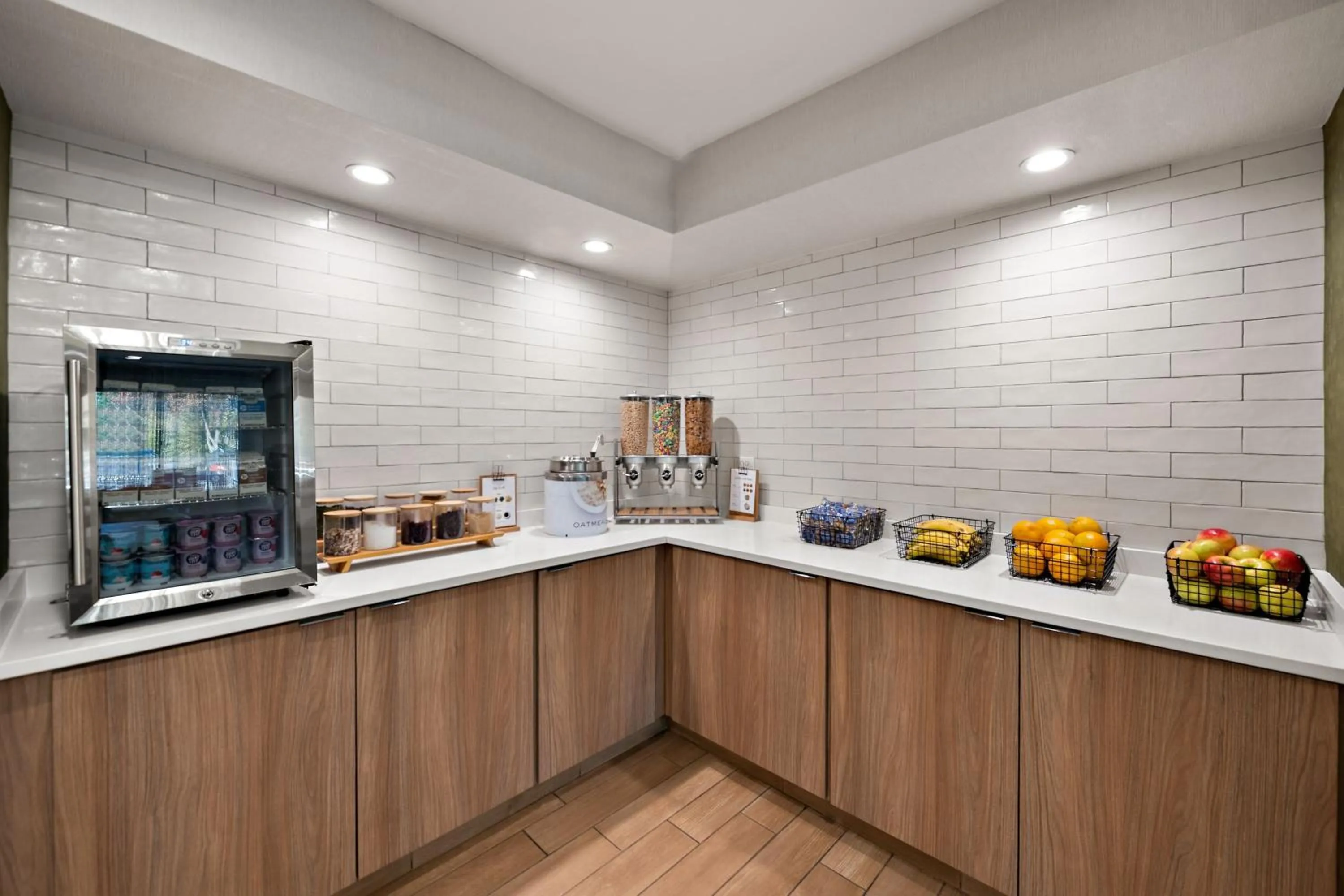 Breakfast in Fairfield by Marriott Inn & Suites Chesapeake