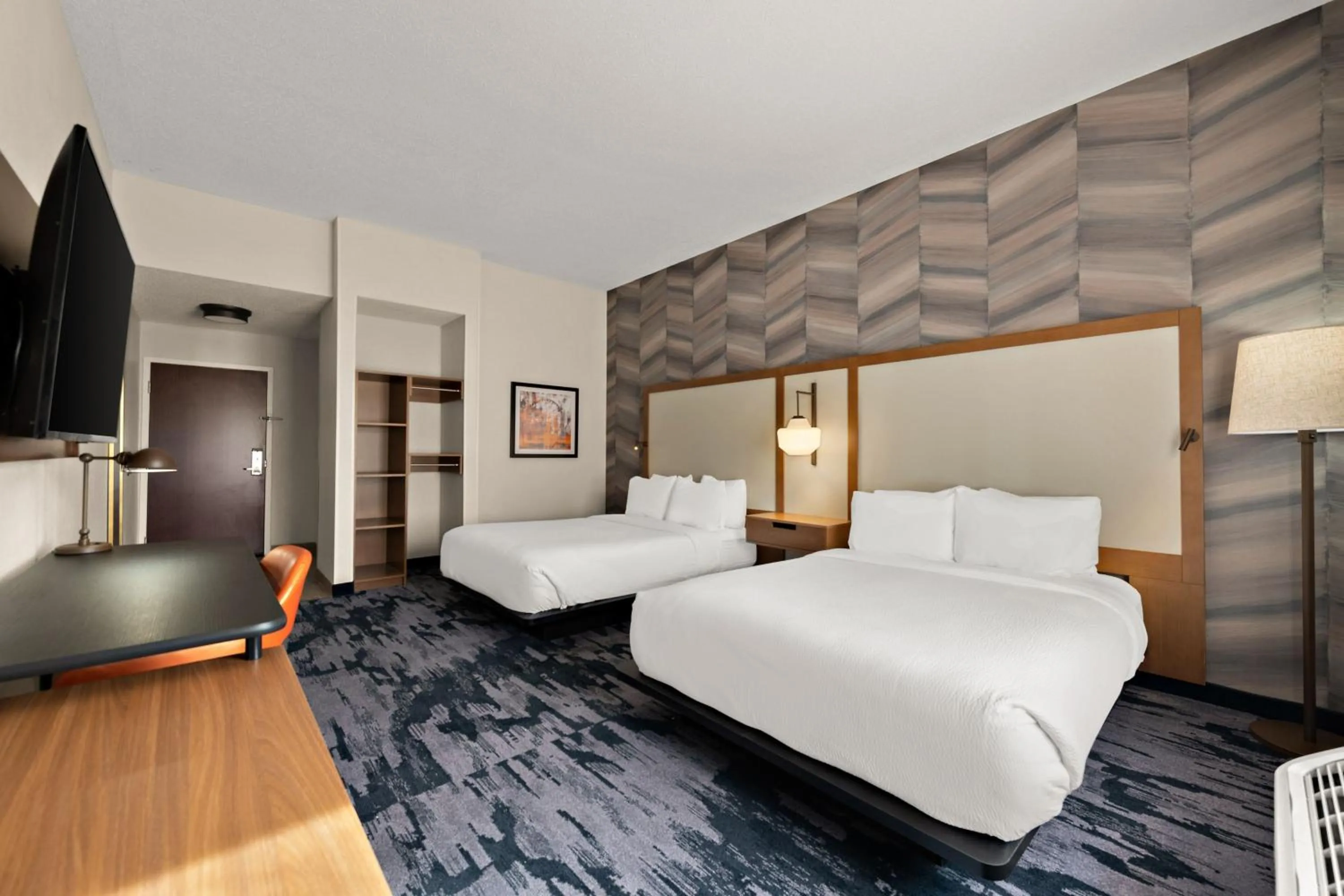 Photo of the whole room, Bed in Fairfield by Marriott Inn & Suites Chesapeake