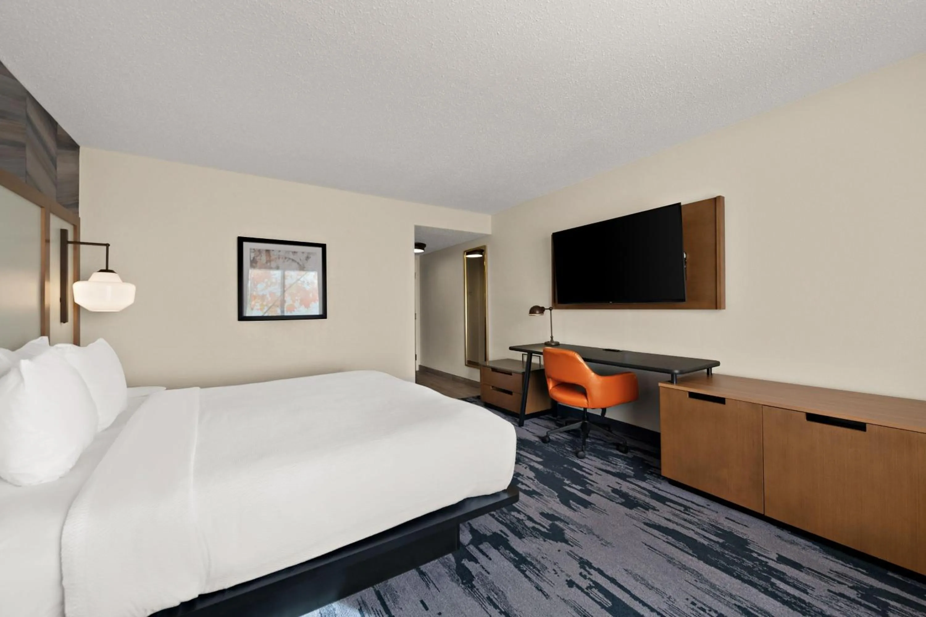 Photo of the whole room, Bed in Fairfield by Marriott Inn & Suites Chesapeake