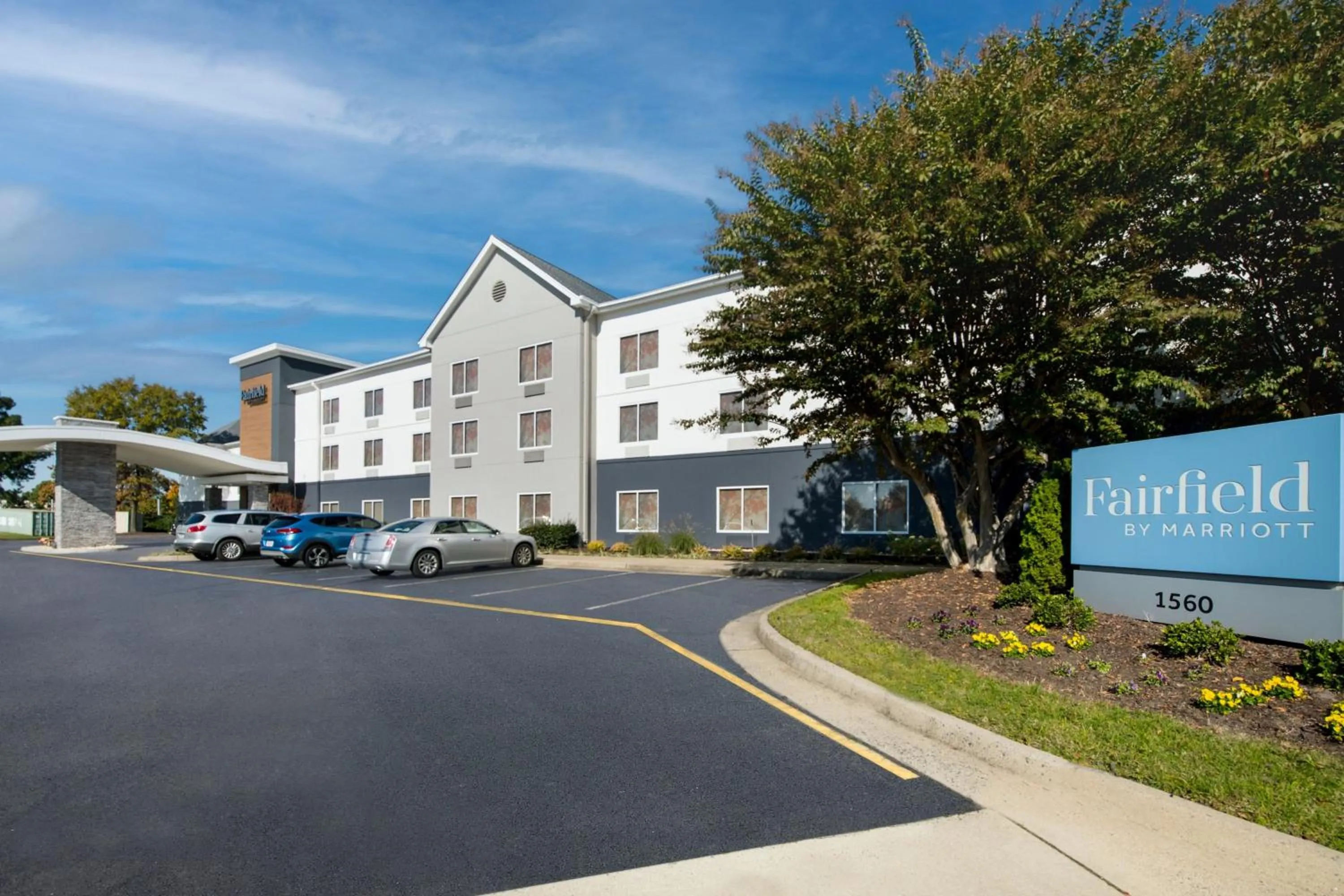 Property building in Fairfield by Marriott Inn & Suites Chesapeake