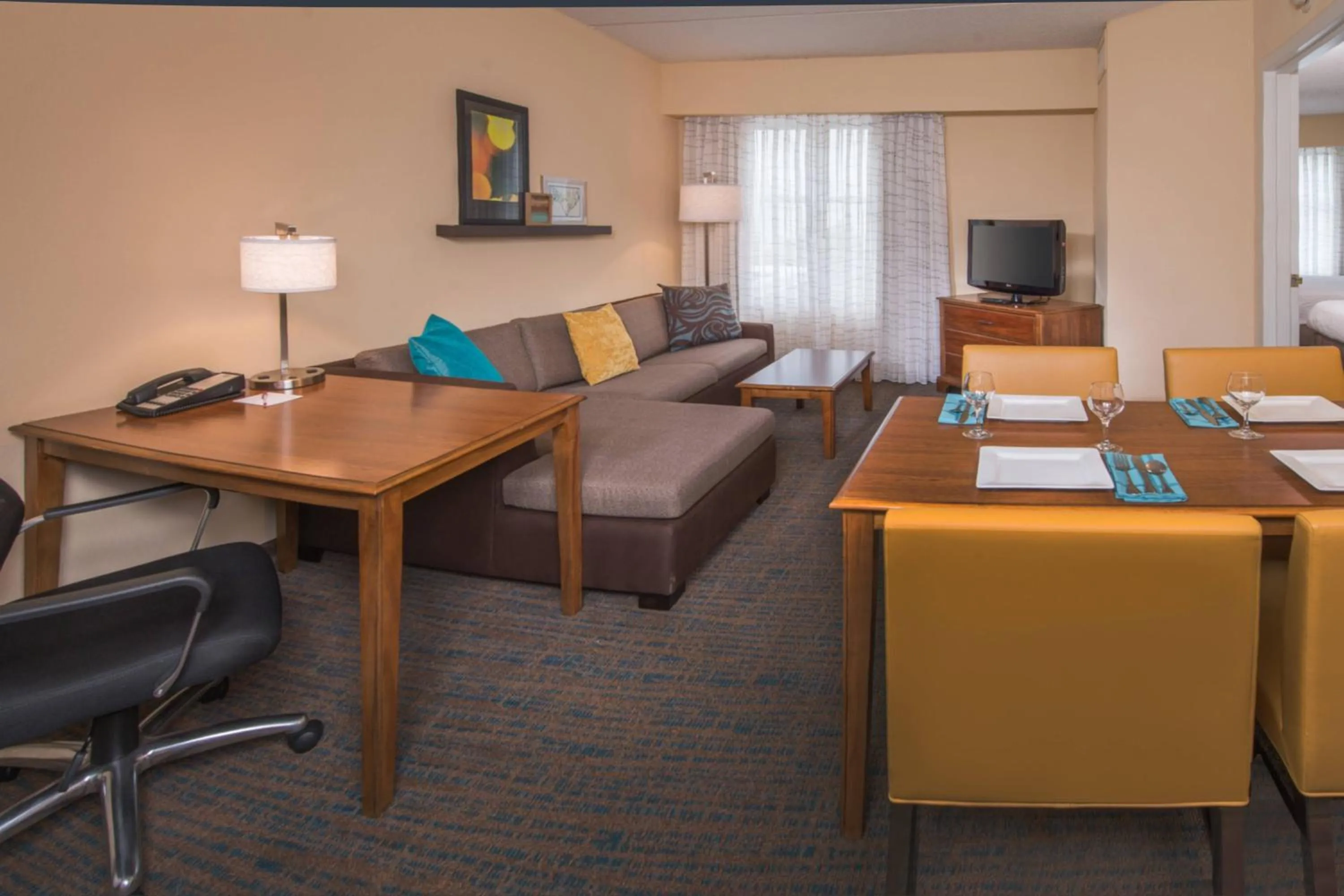 Living room in Residence Inn by Marriott Chesapeake Greenbrier