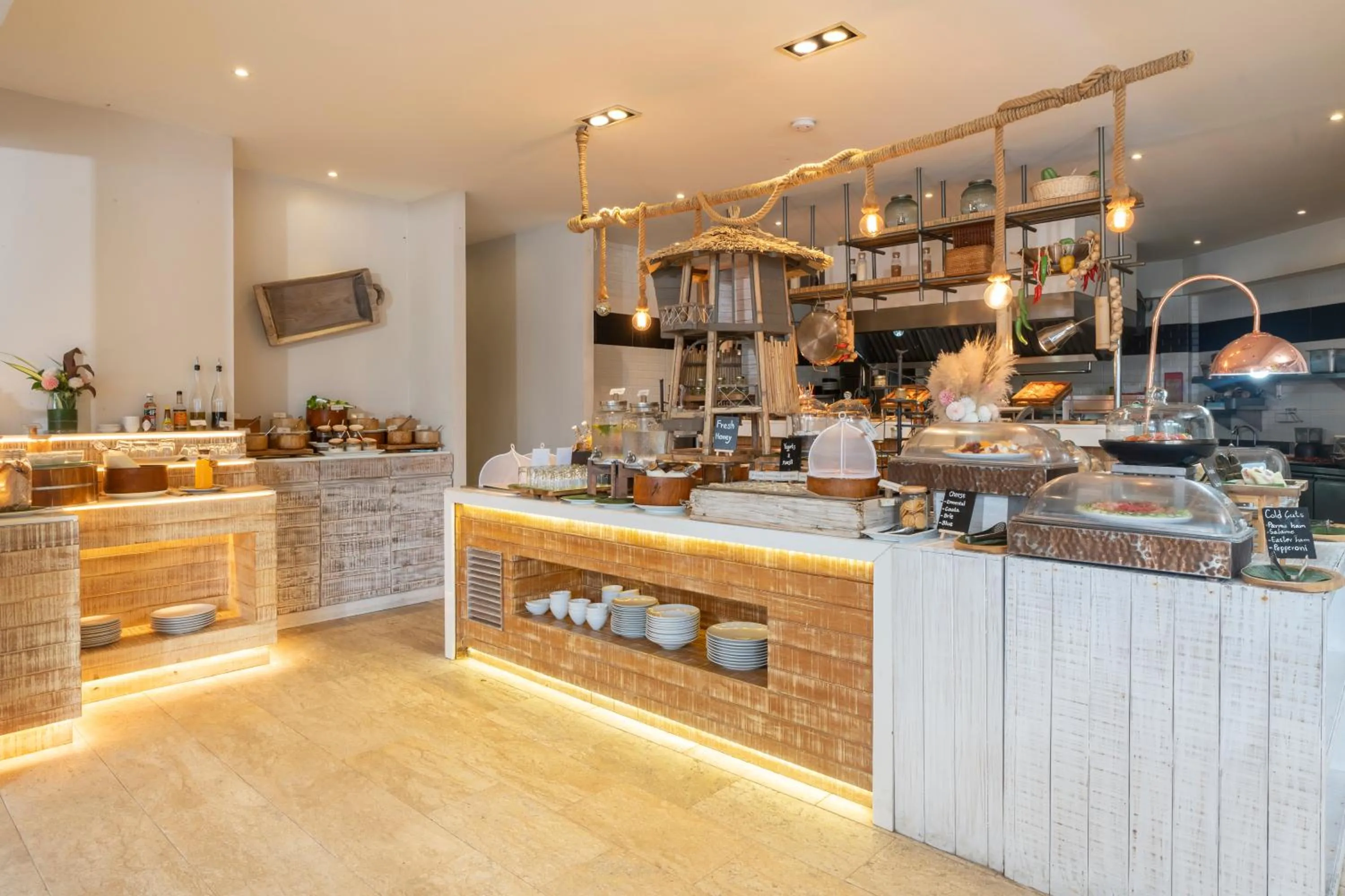 Restaurant/places to eat in TreeHouse Villas Koh Yao - Adults Only