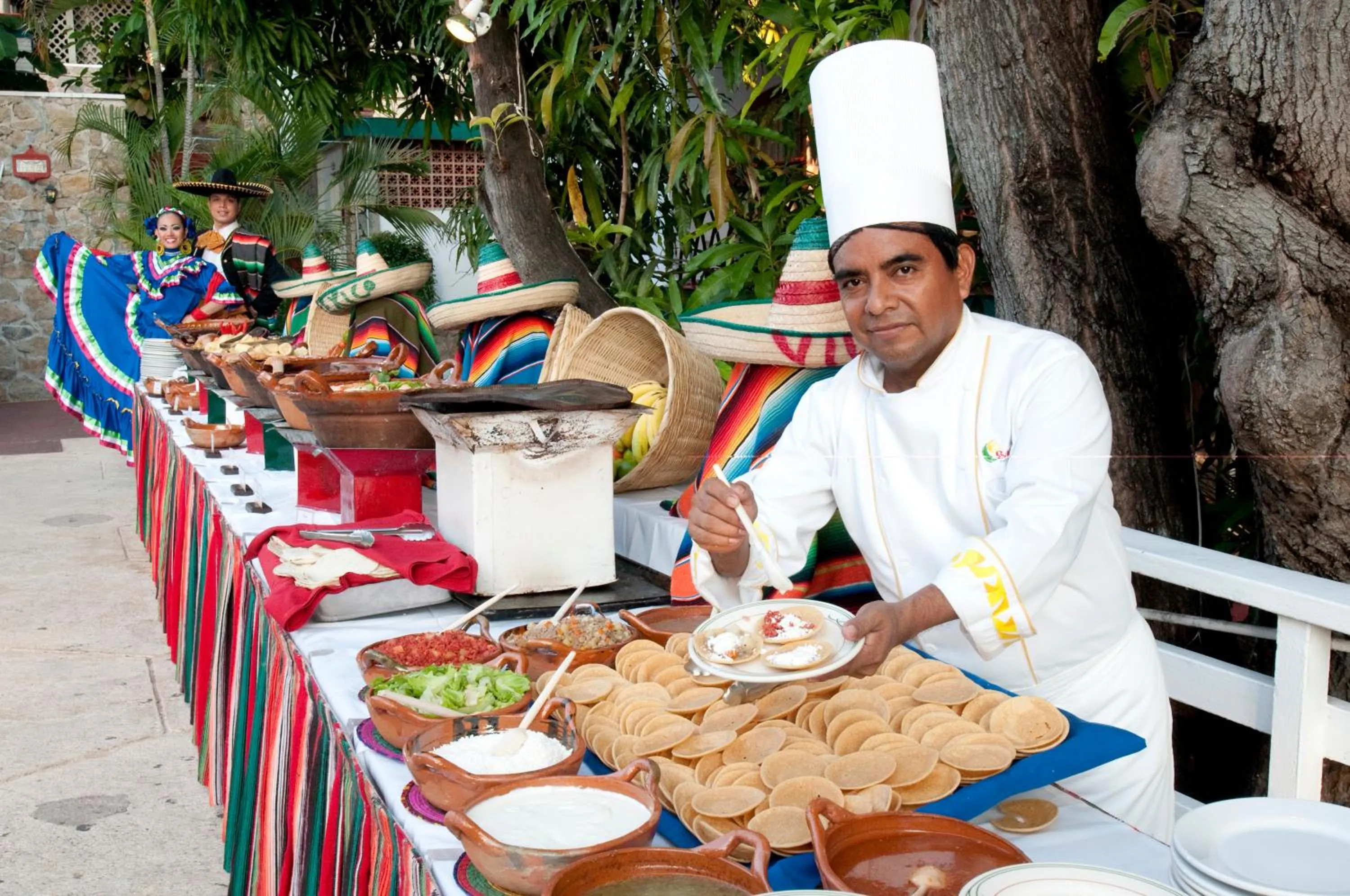 Food and drinks in Real Bananas All Inclusive