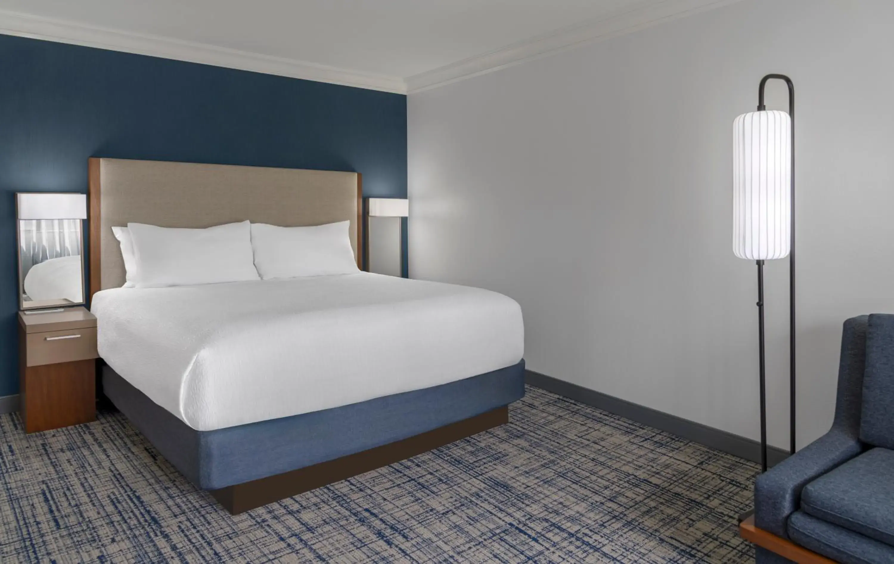 Large King Room with Sofa Bed in Courtyard Palo Alto Los Altos Large King Room with Sofa Bed in Courtyard Palo Alto Los Altos