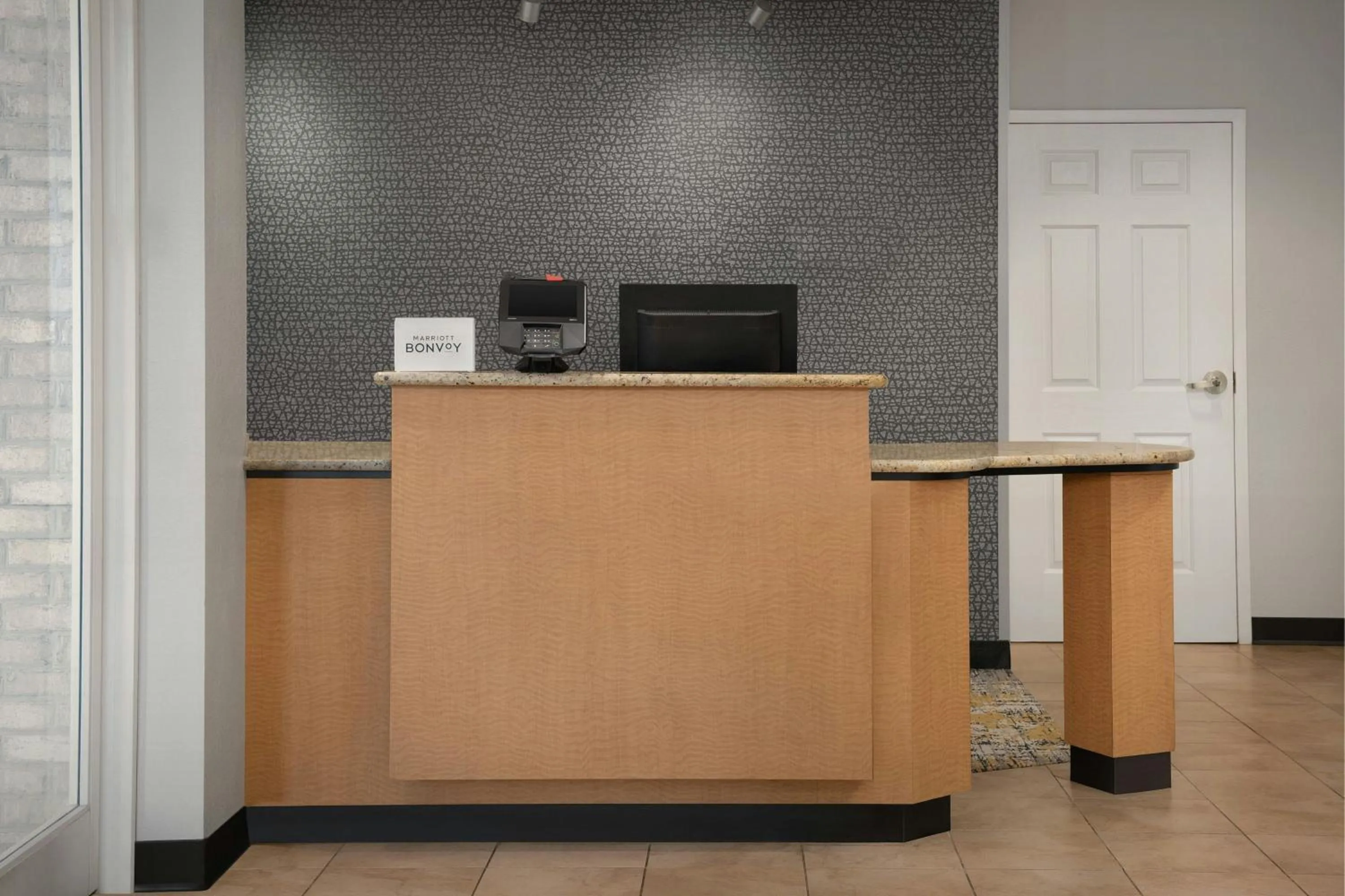 Lobby or reception in TownePlace Suites Suffolk Chesapeake
