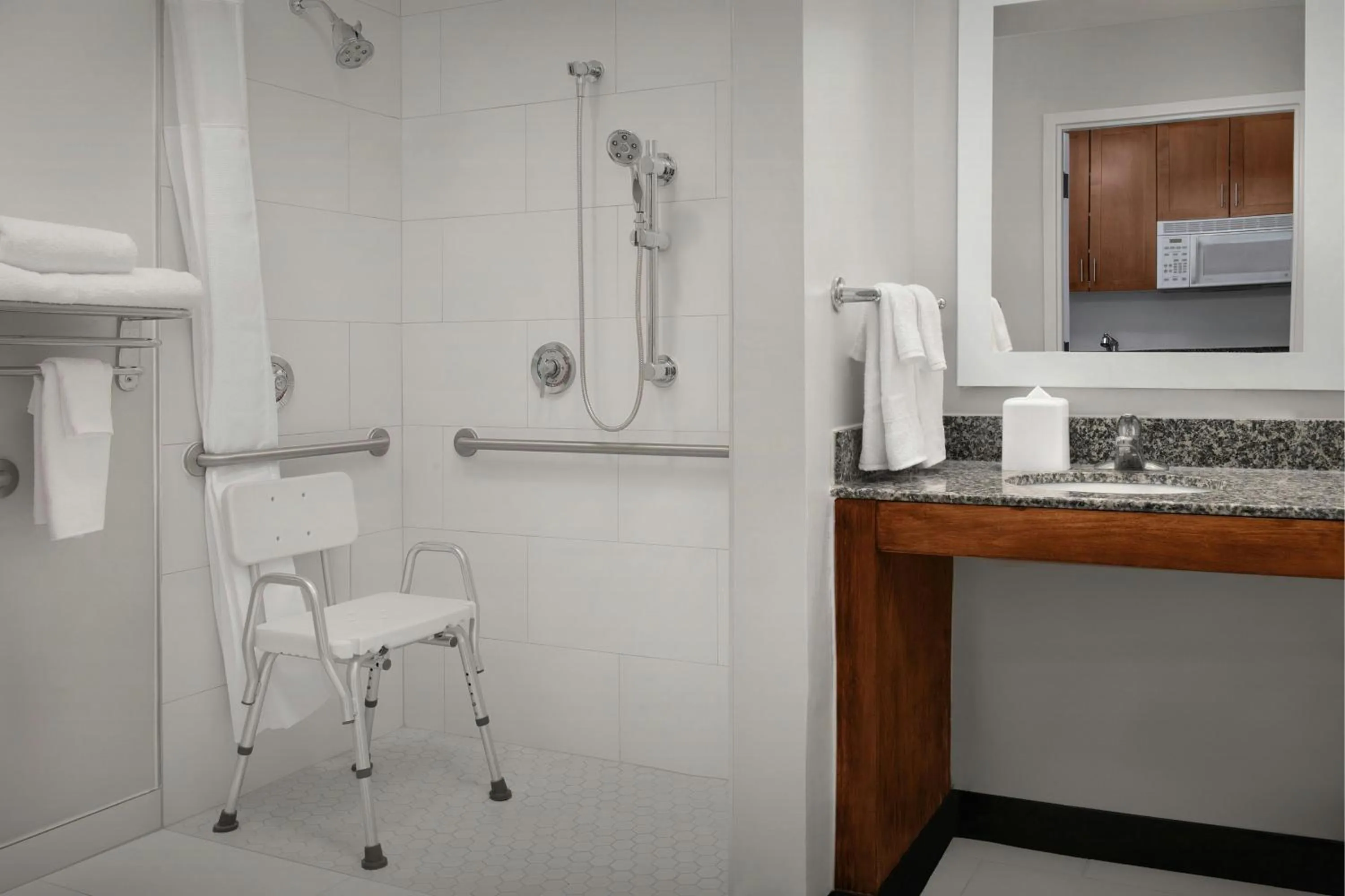 Bathroom in TownePlace Suites Suffolk Chesapeake