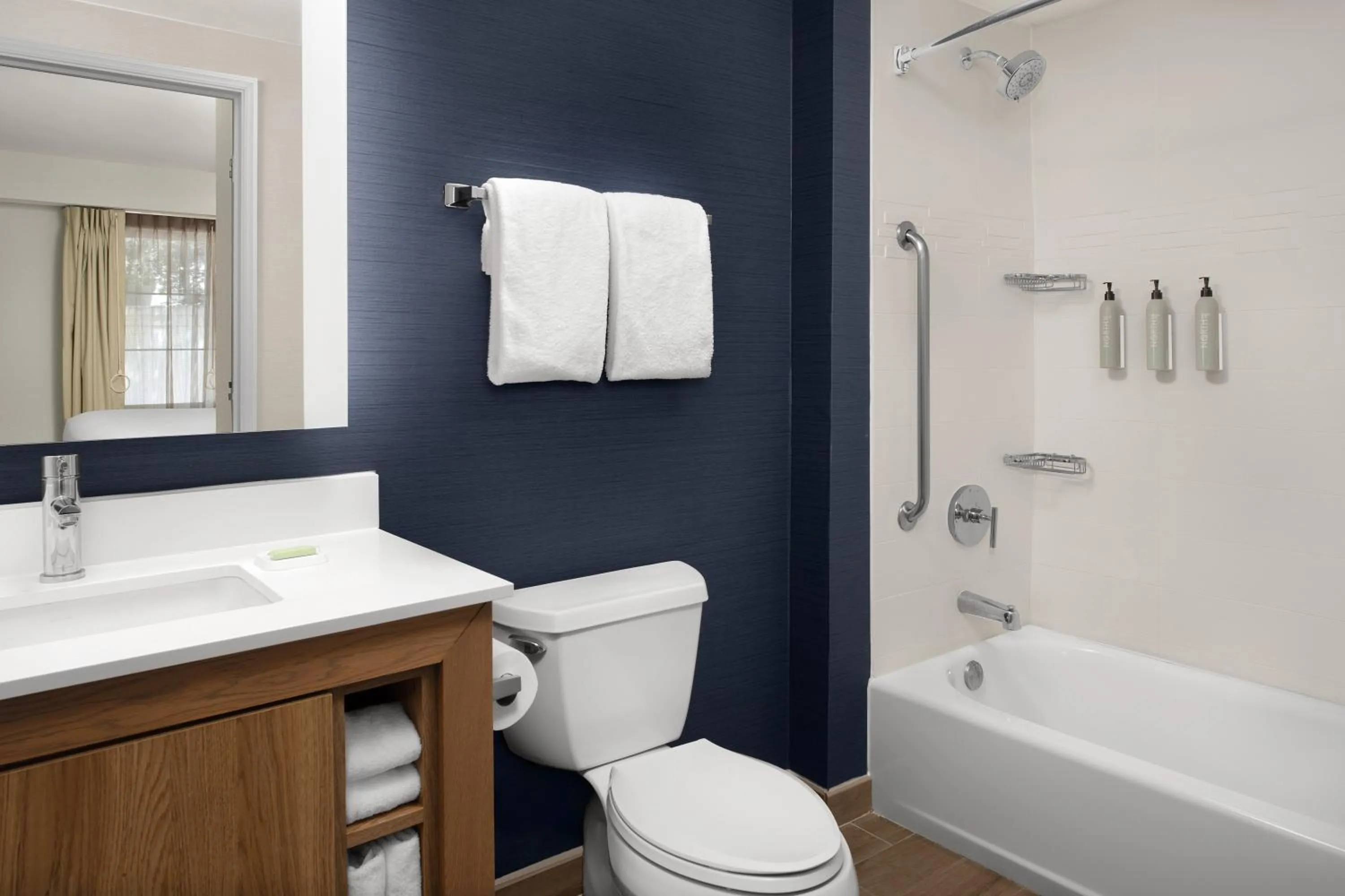 Bathroom in Residence Inn Palo Alto Los Altos