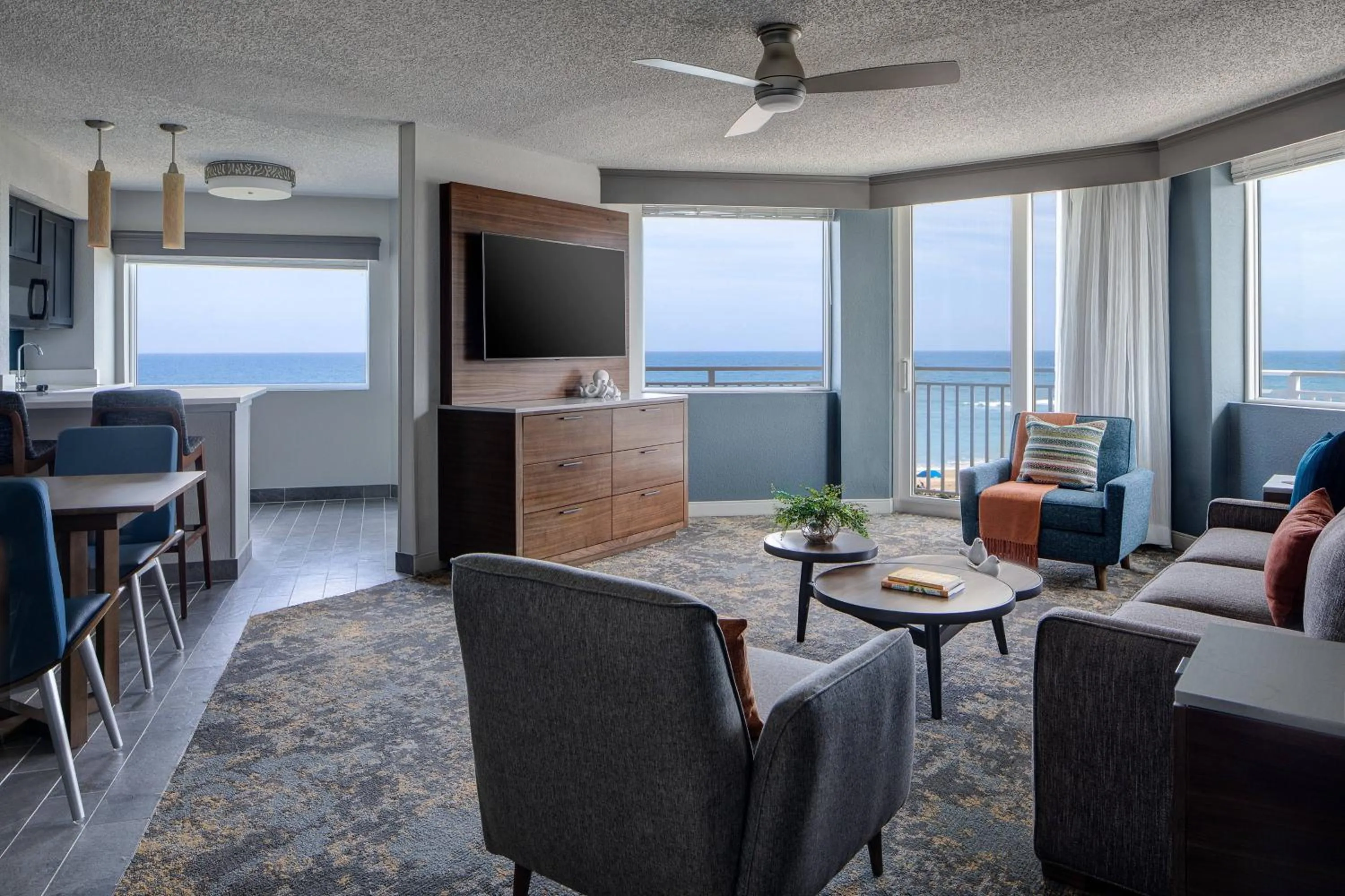 Photo of the whole room in Marriott Hutchinson Island Resort & Beach Villas, Golf & Marina