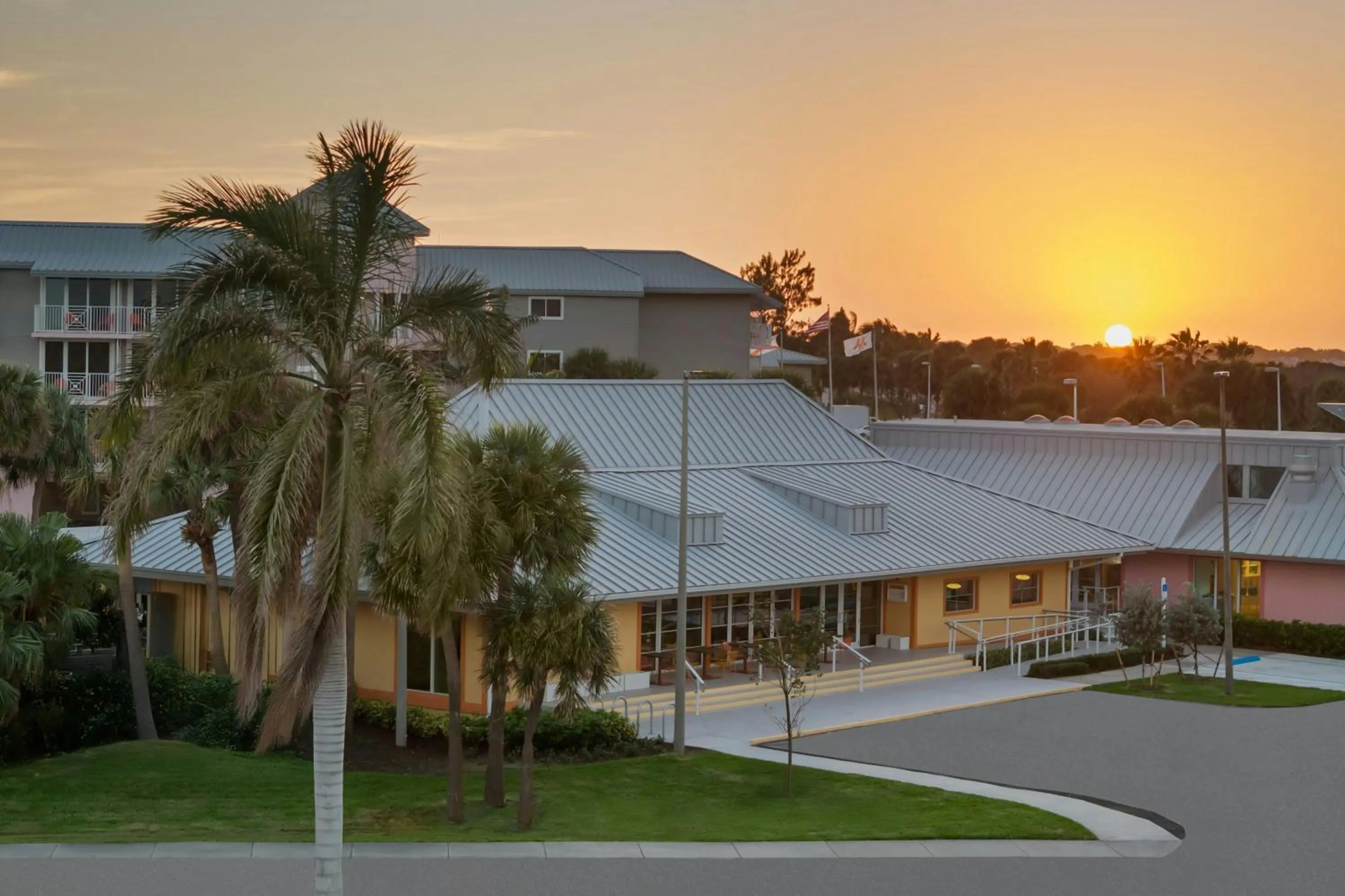 Property building in Marriott Hutchinson Island Resort & Beach Villas, Golf & Marina