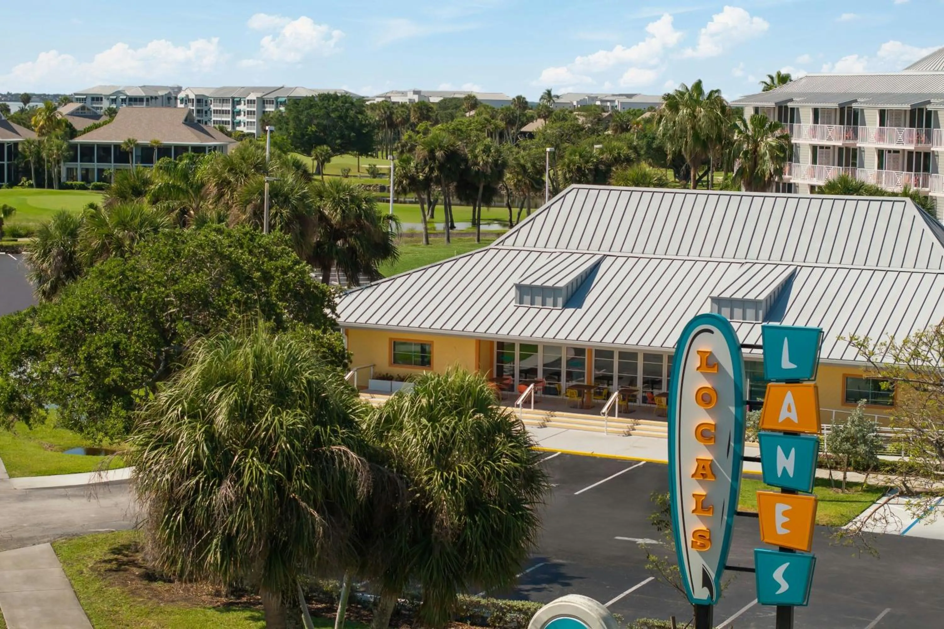 Property building in Marriott Hutchinson Island Resort & Beach Villas, Golf & Marina