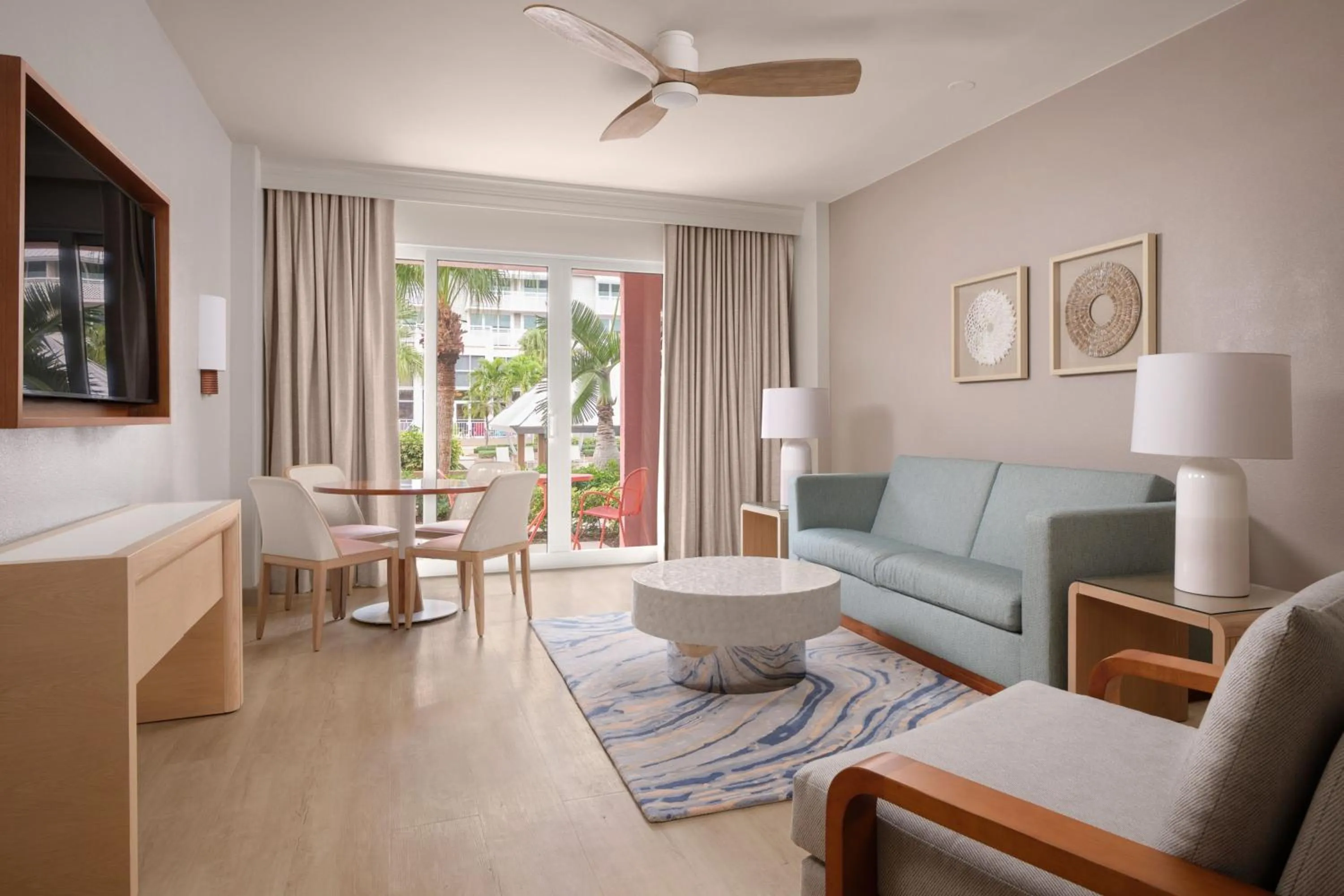 Living room in Marriott Hutchinson Island Resort & Beach Villas, Golf & Marina