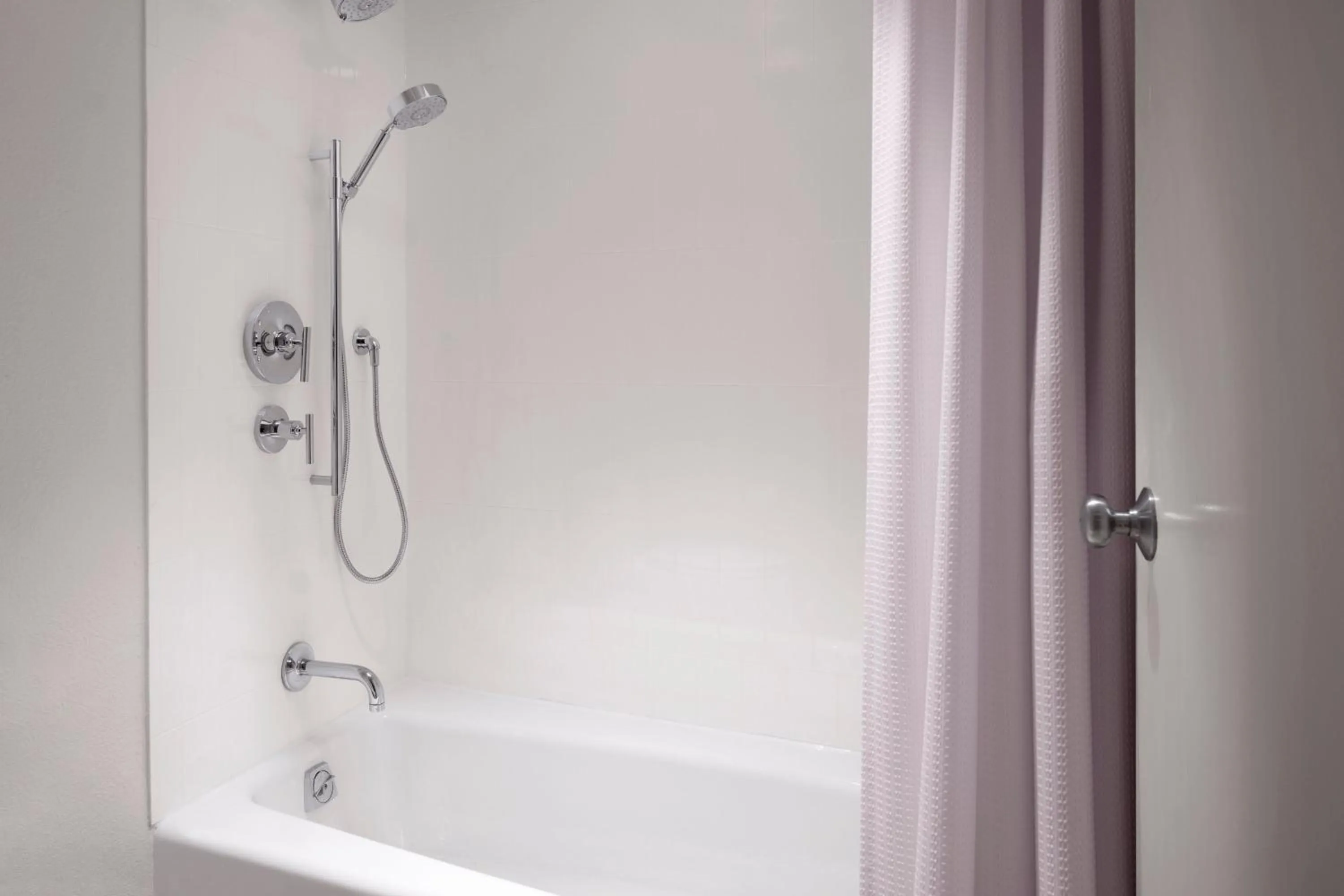 Bathroom in Marriott Hutchinson Island Resort & Beach Villas, Golf & Marina