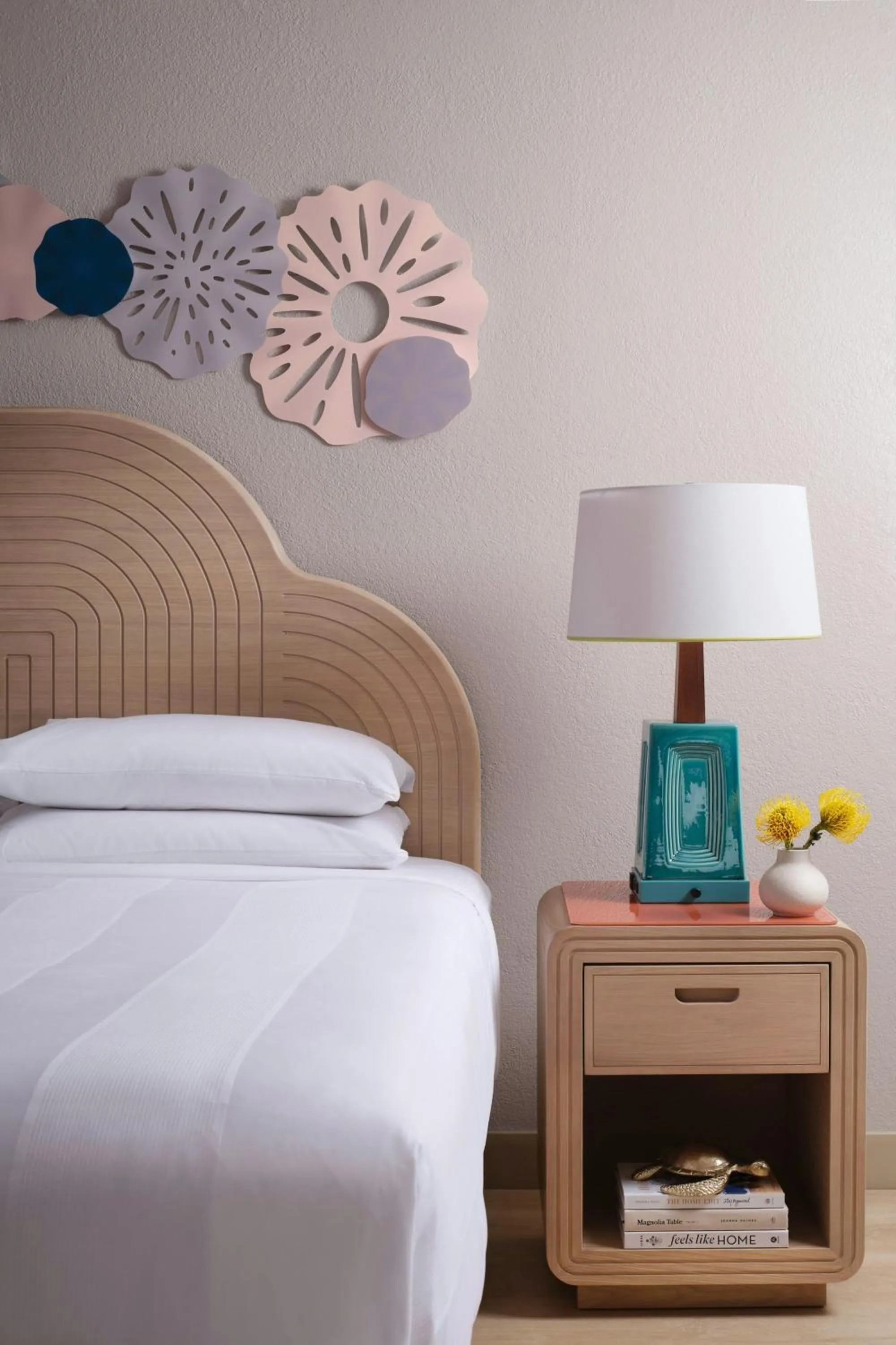 Photo of the whole room, Bed in Marriott Hutchinson Island Resort & Beach Villas, Golf & Marina