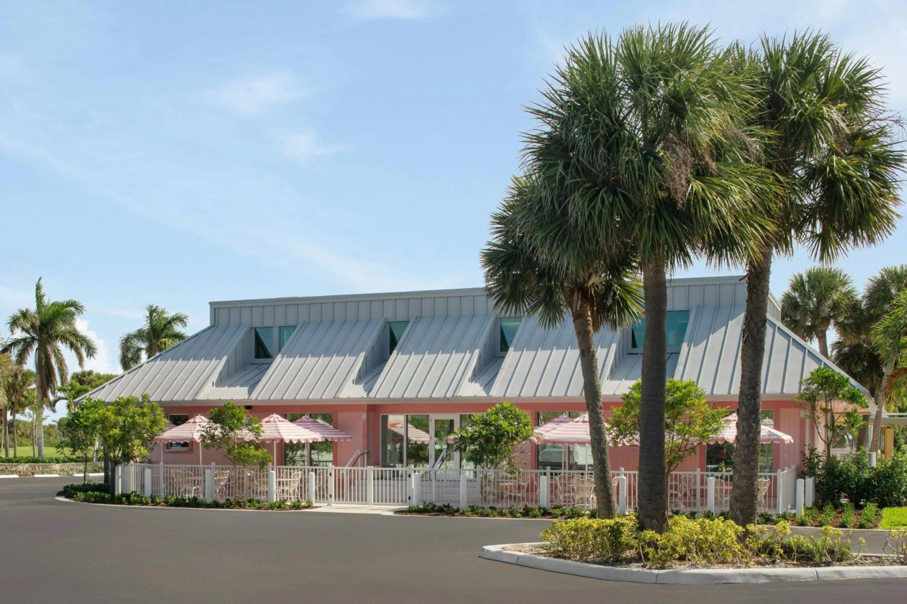 Property building in Marriott Hutchinson Island Resort & Beach Villas, Golf & Marina
