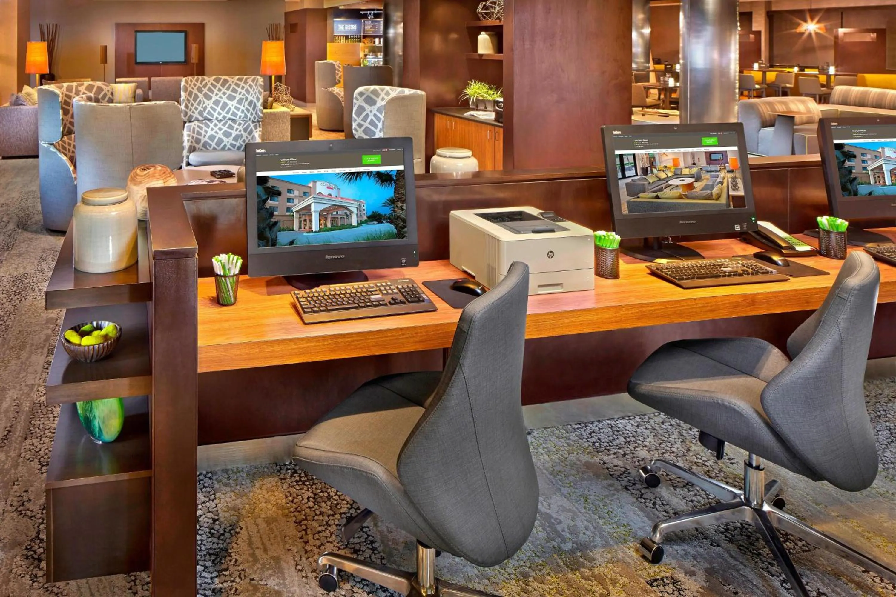 Lobby or reception in Courtyard by Marriott Stuart