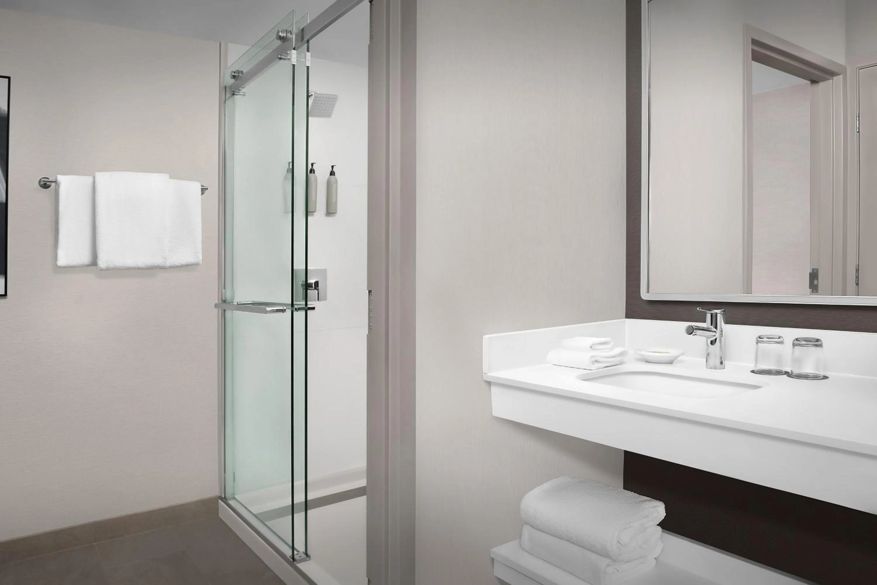 Bathroom in Courtyard by Marriott Portland Tigard