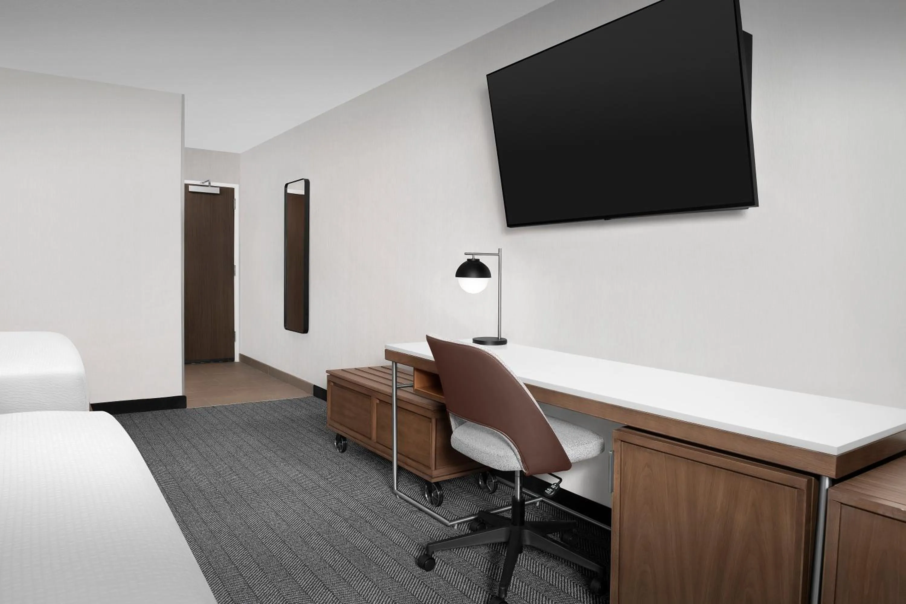 Bedroom, Bed in Courtyard by Marriott Portland Tigard