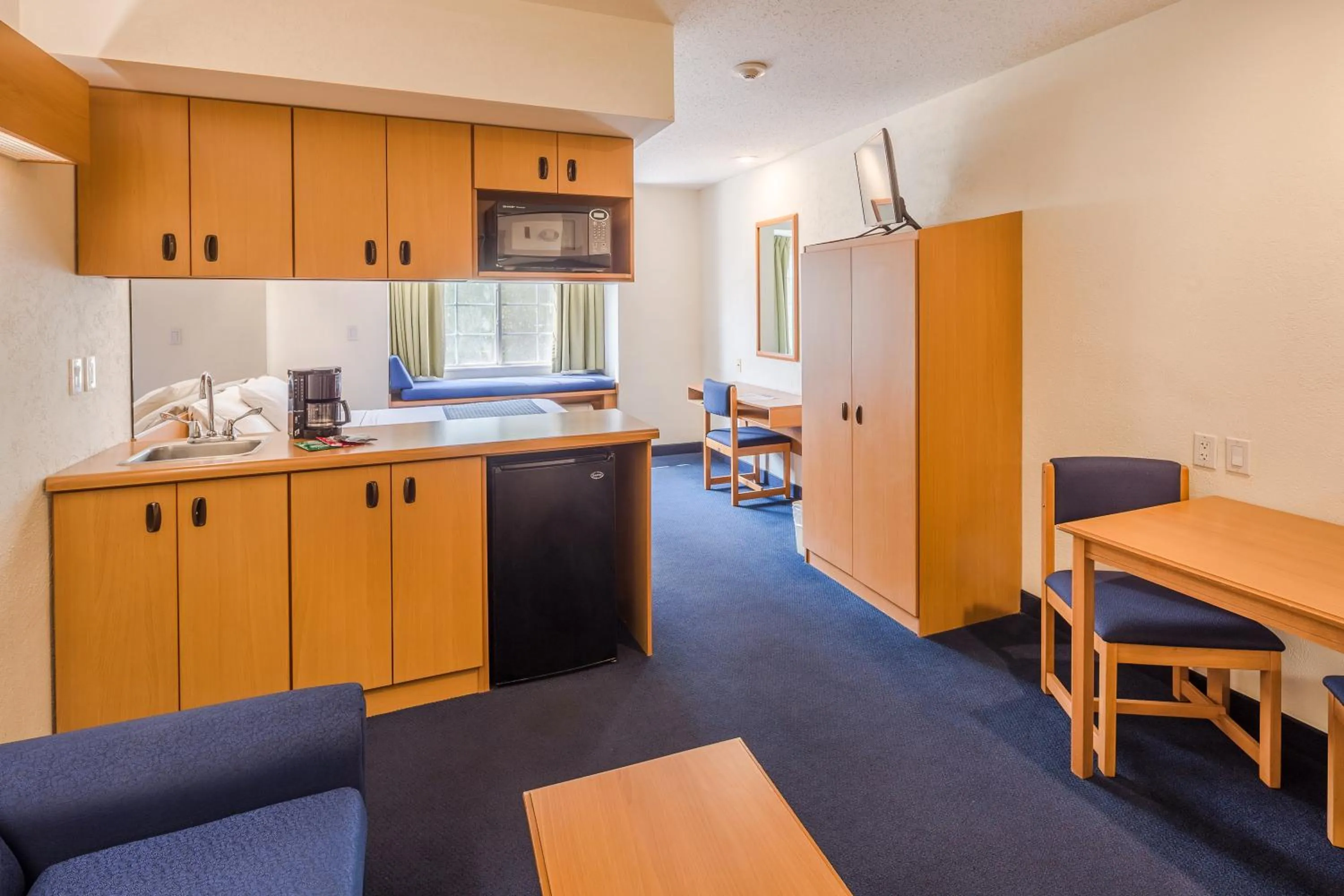 Photo of the whole room in Microtel Inn & Suites by Wyndham Culiacán