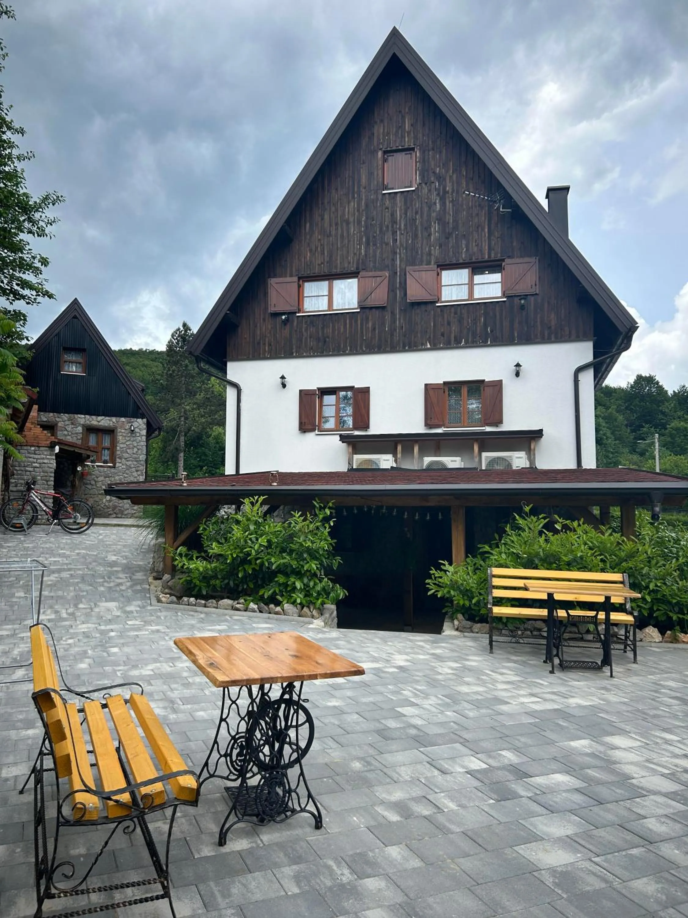 Rustic Lodge Plitvice