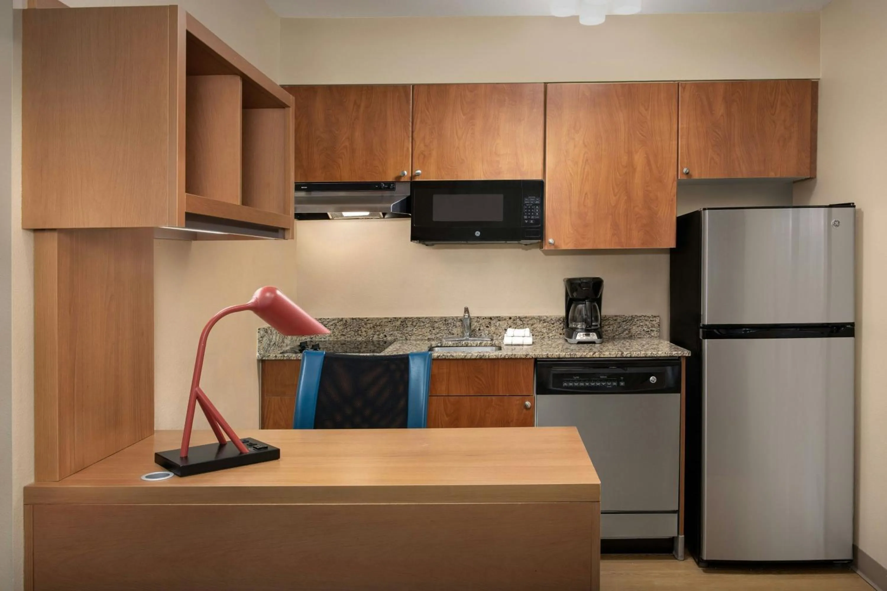 Kitchen or kitchenette in TownePlace Suites by Marriott Portland Hillsboro