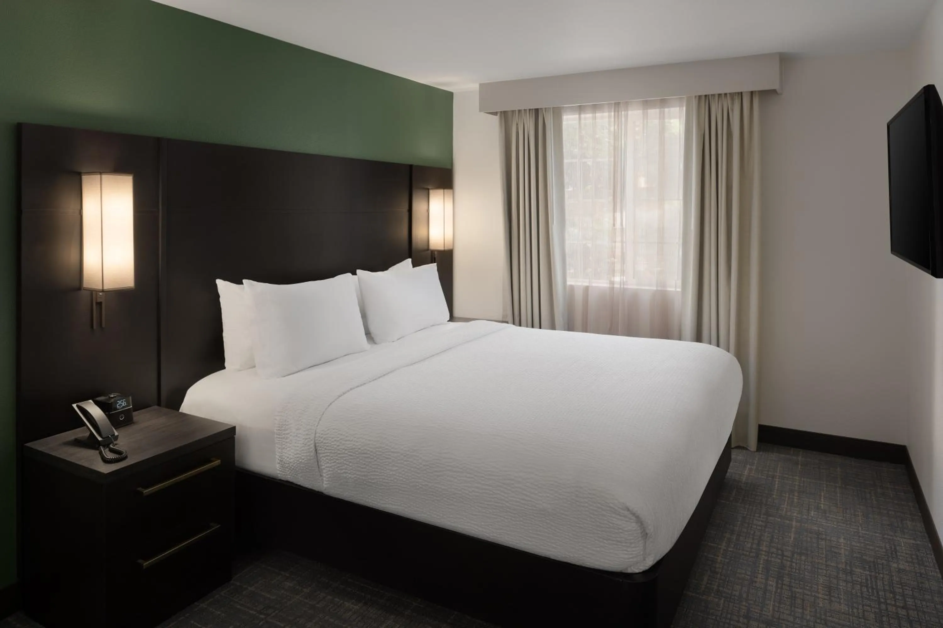 Bedroom, Bed in Residence Inn Portland Hillsboro