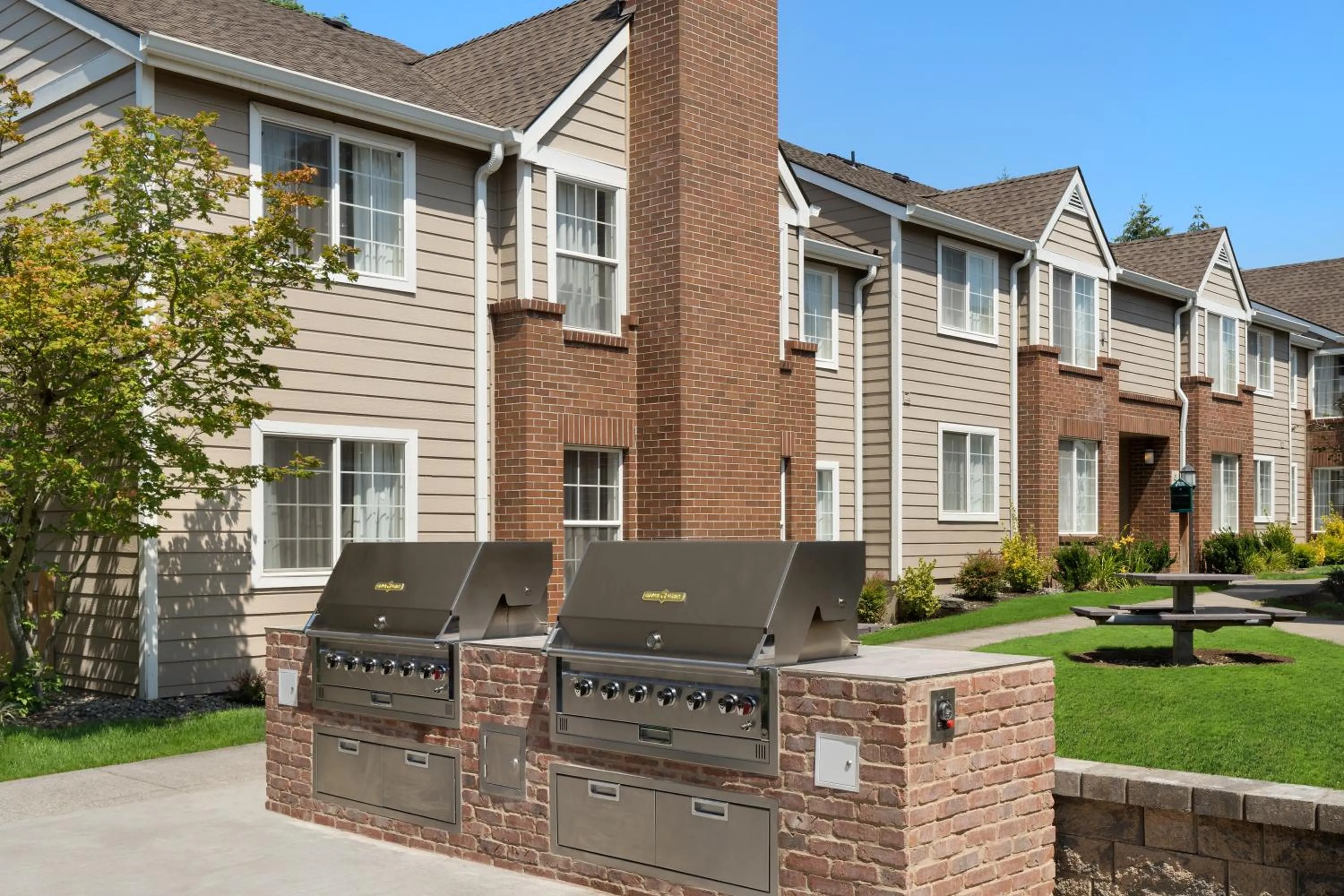 BBQ facilities in Residence Inn Portland Hillsboro