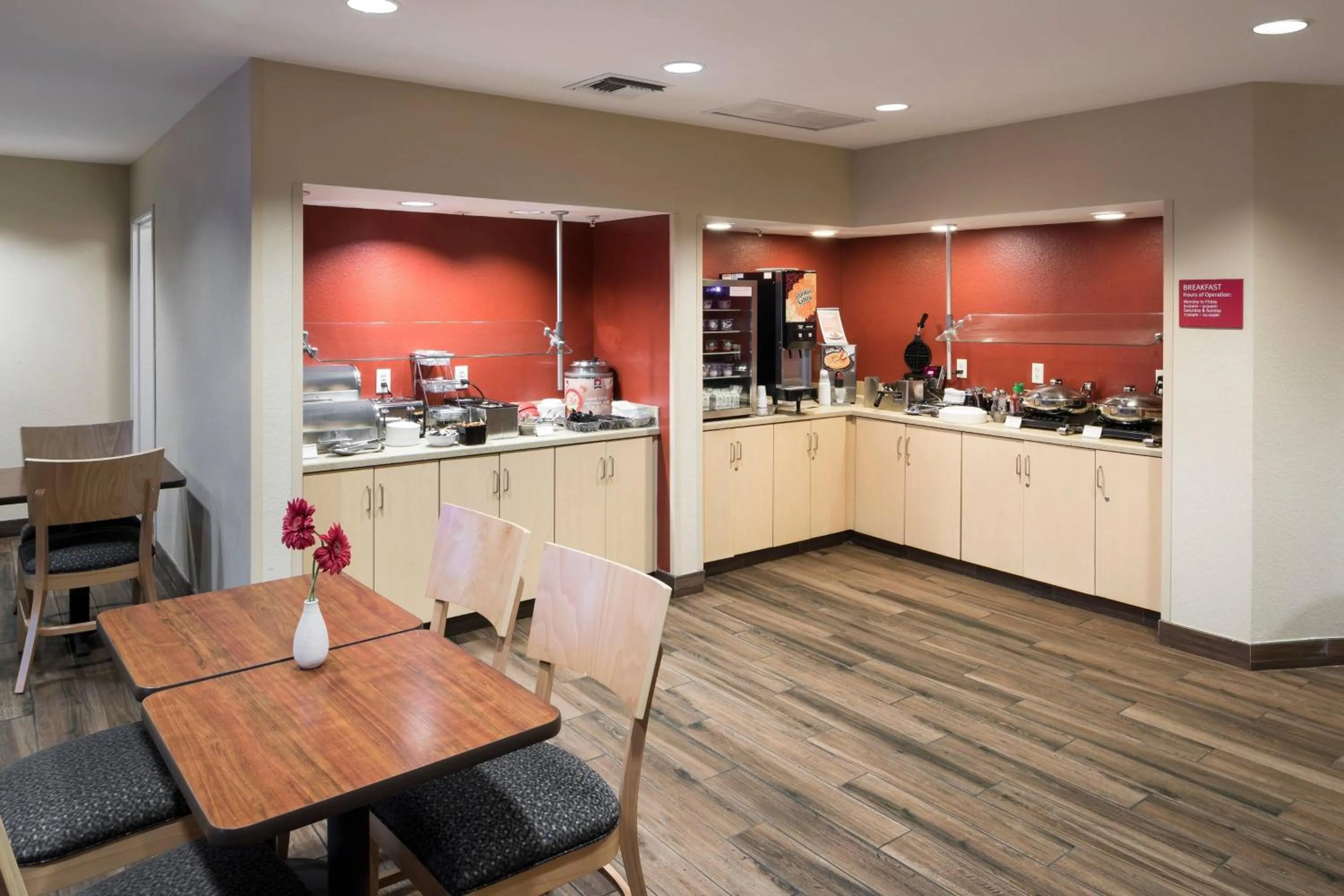 Breakfast in TownePlace Suites by Marriott Panama City