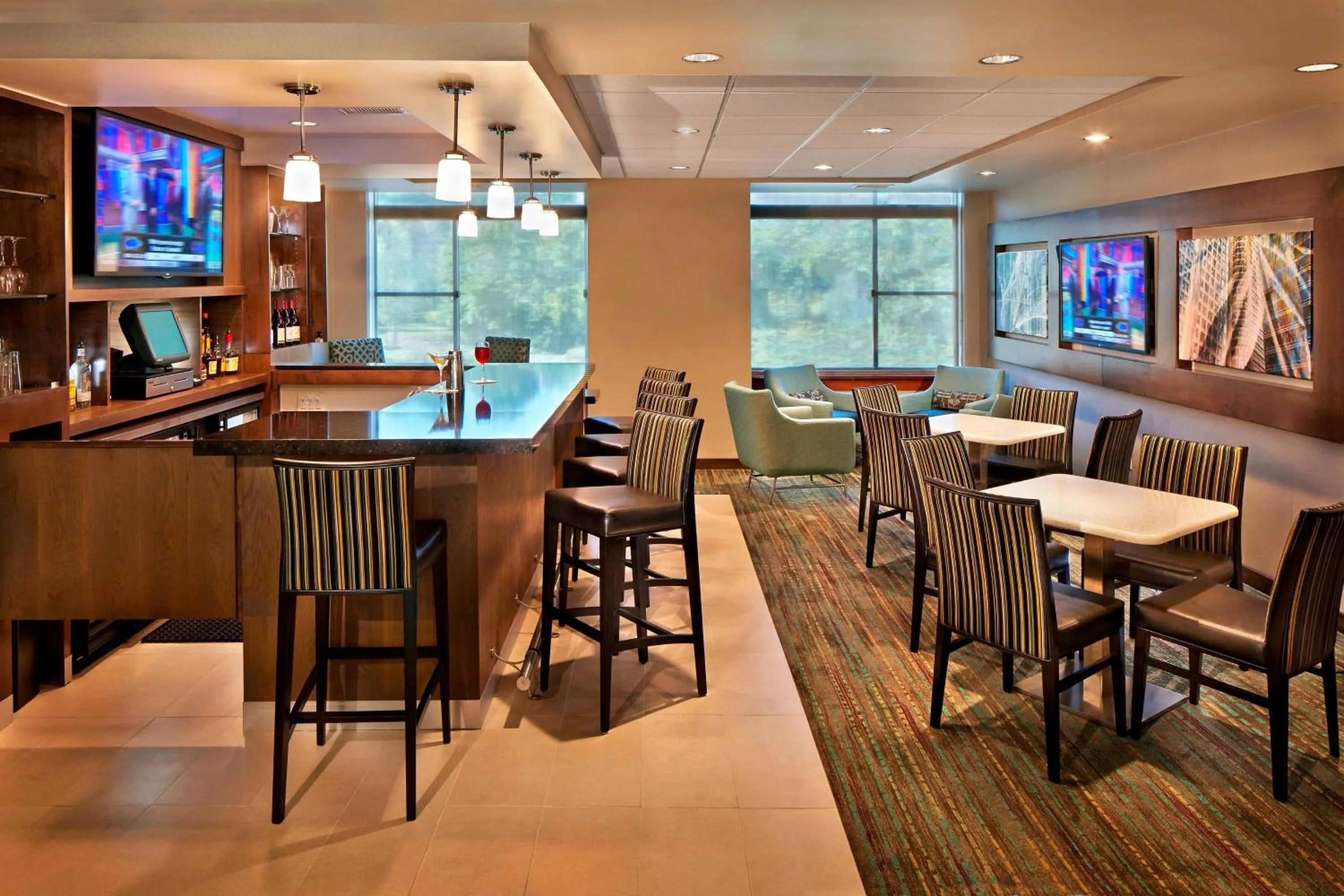 Lounge or bar in Residence Inn Philadelphia Conshohocken