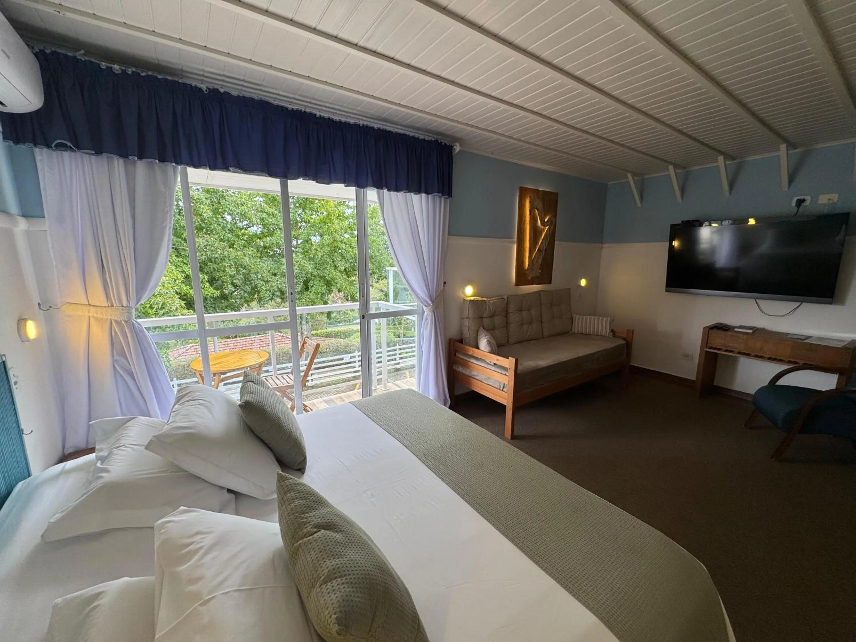 TV and multimedia, Bed in Pousada Piano Piano