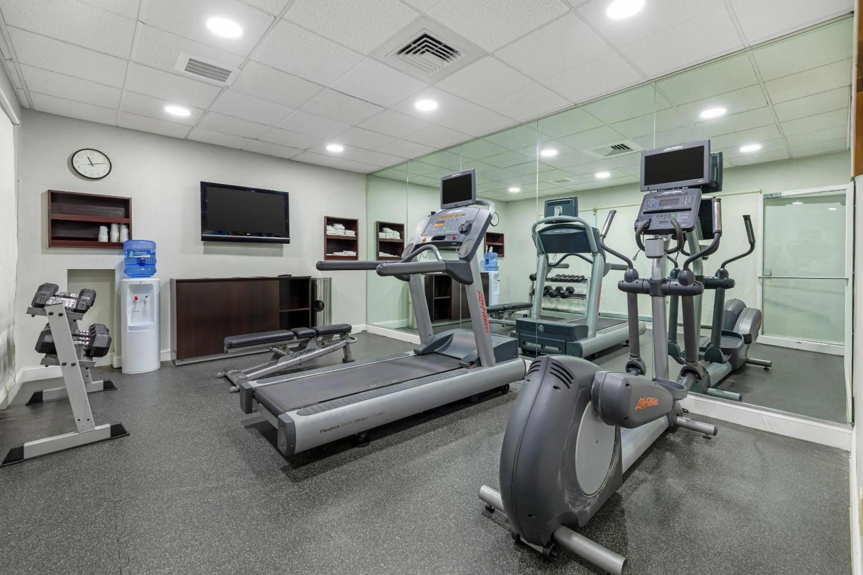 Fitness centre/facilities in Comfort Inn & Suites Mt Laurel-Philadelphia