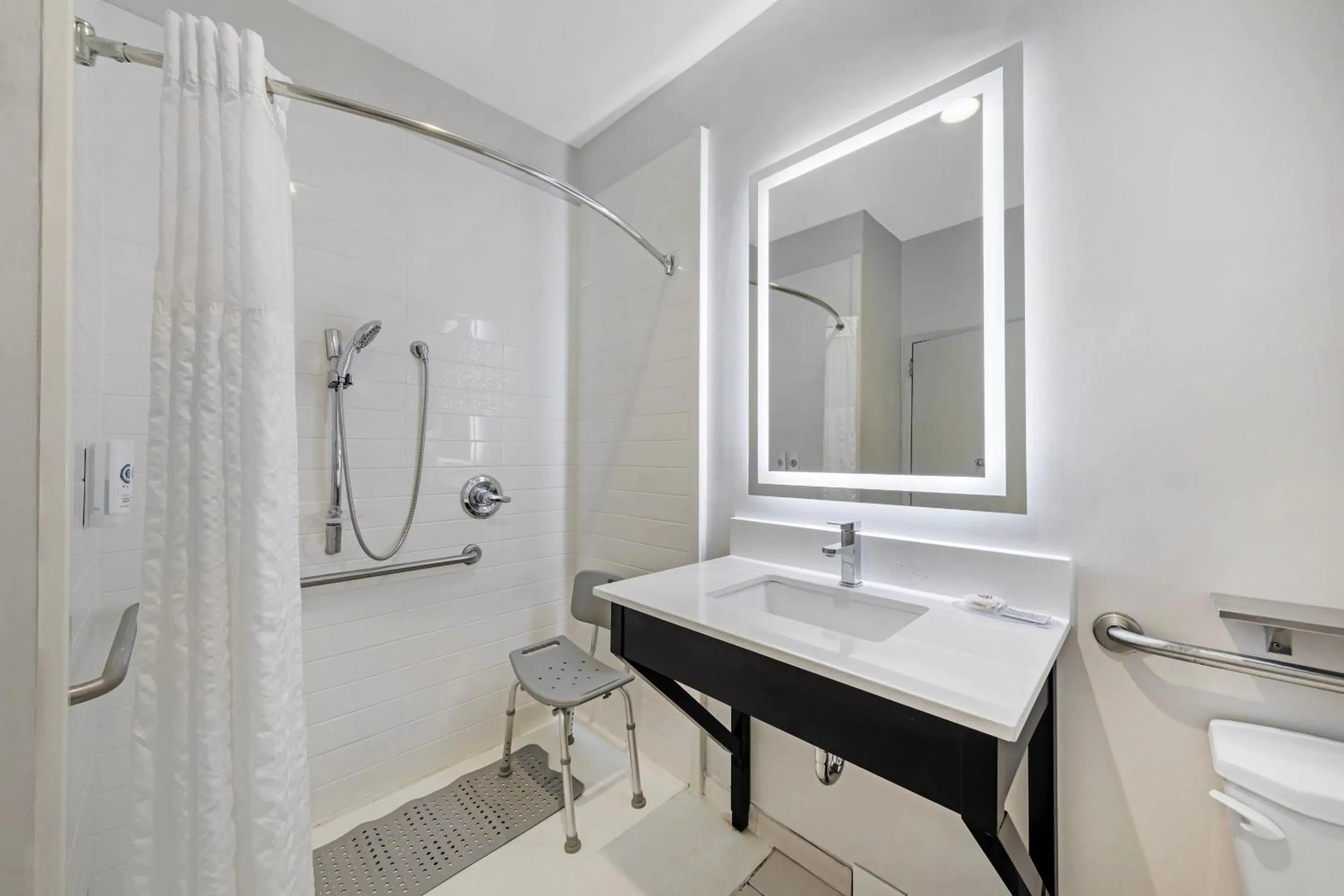 Bedroom in Comfort Inn & Suites Mt Laurel-Philadelphia