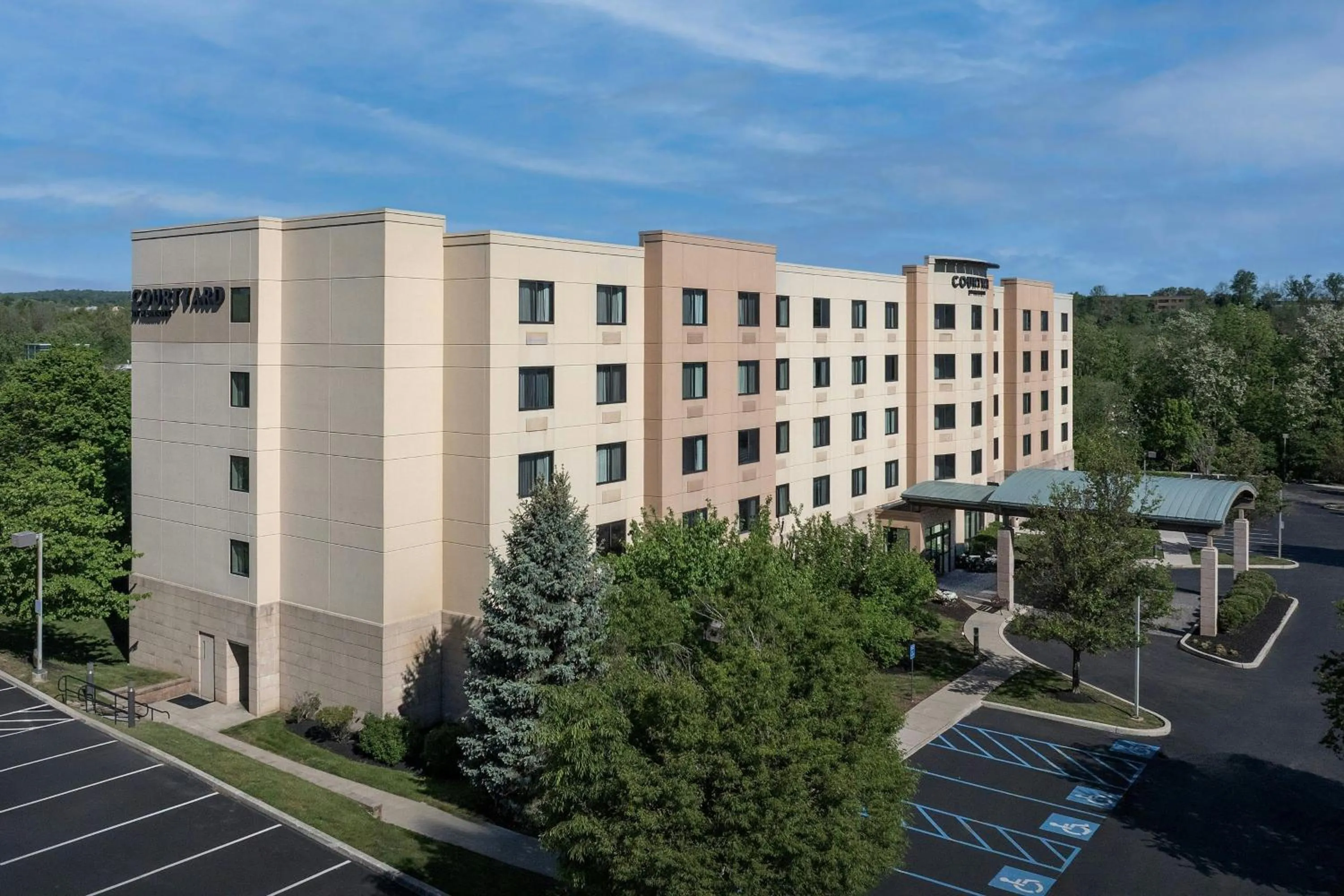 Property building in Courtyard Philadelphia Great Valley/Malvern