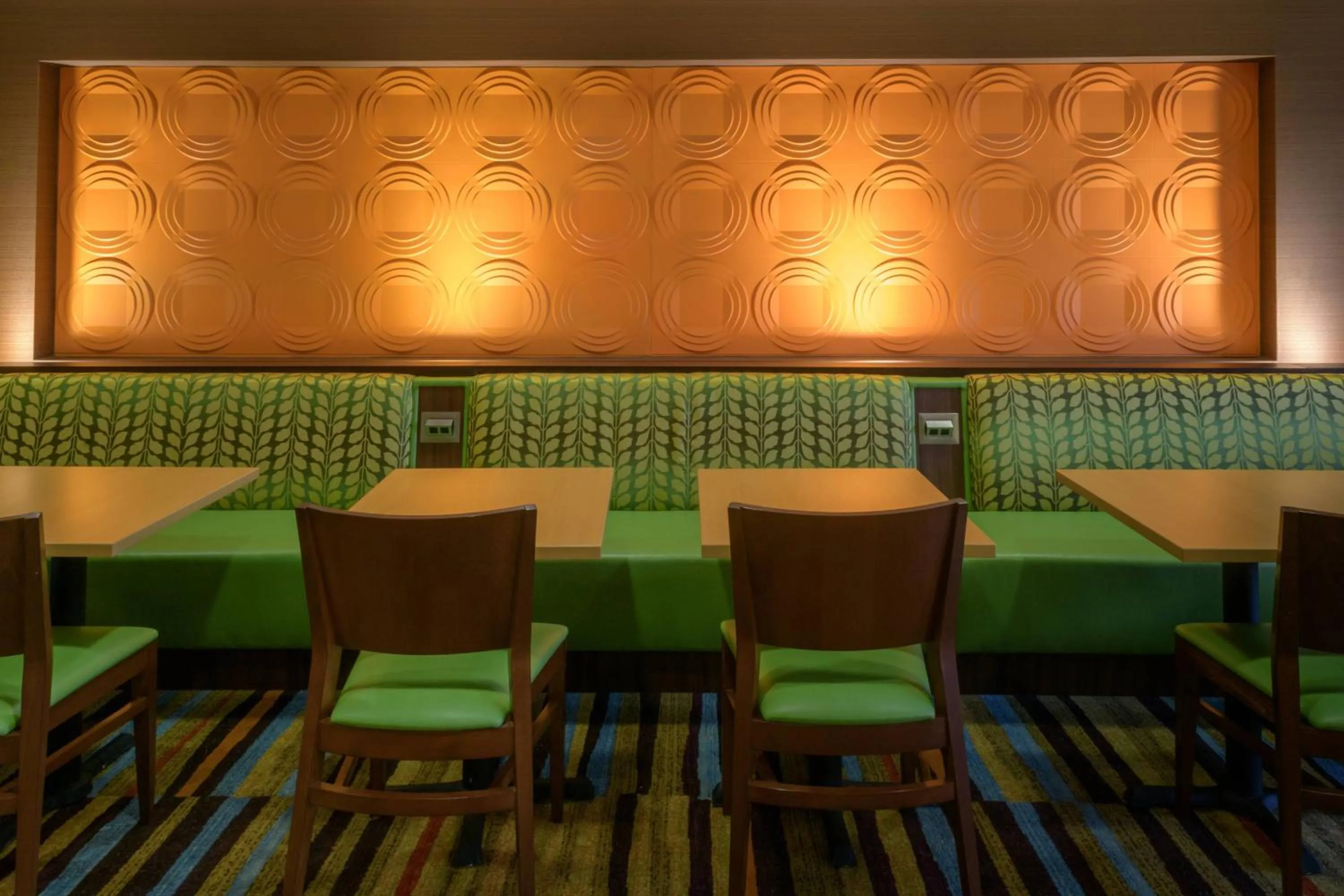 Breakfast in Fairfield Inn & Suites Kennett Square