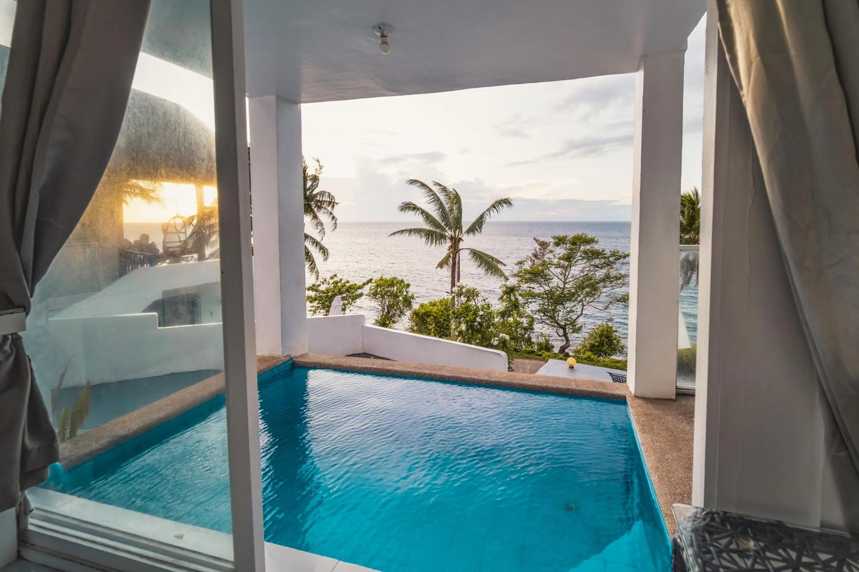 Property building in Bintana Sa Paraiso